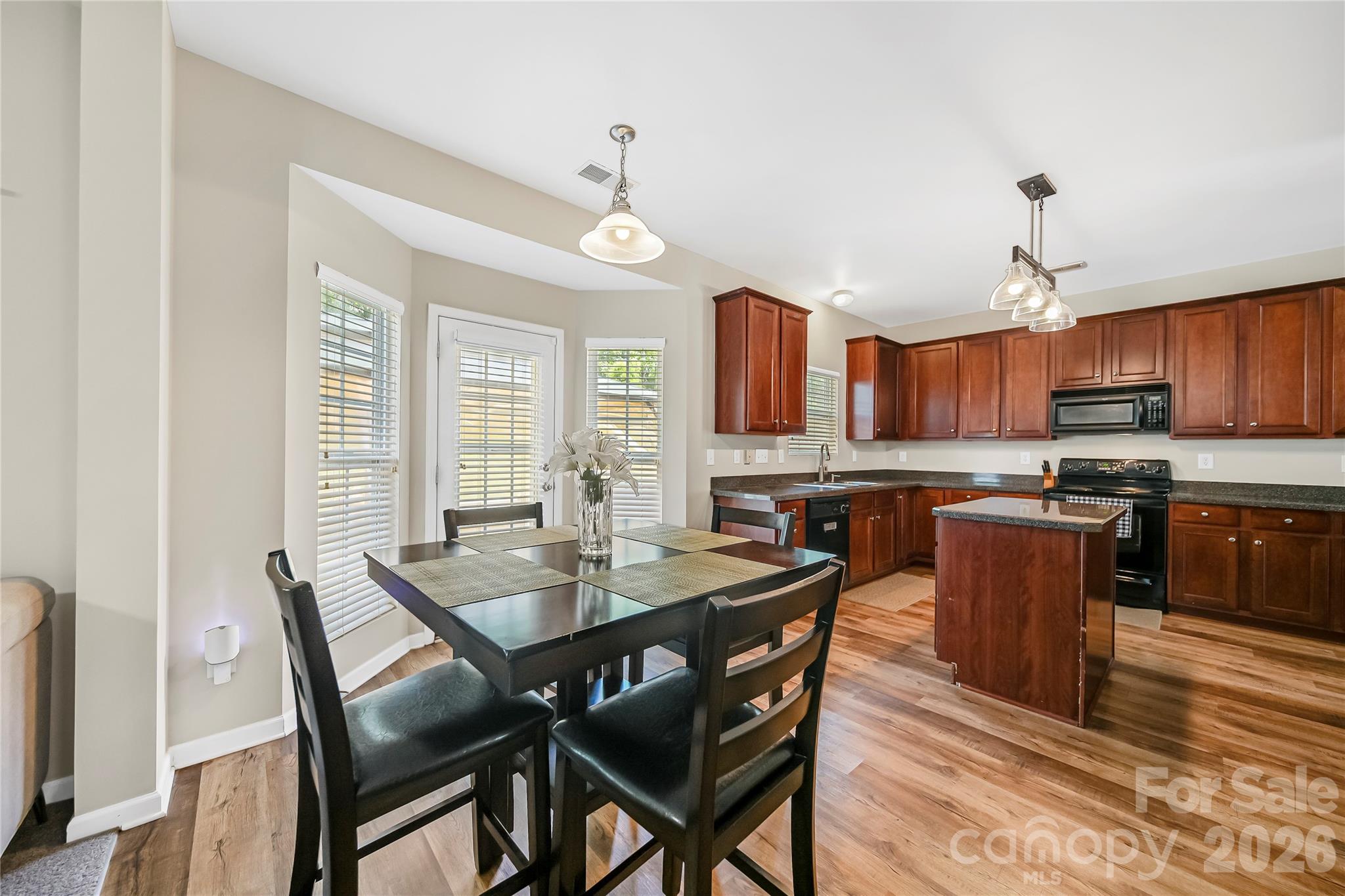 1721 Canebrook Glen Property Photo 13