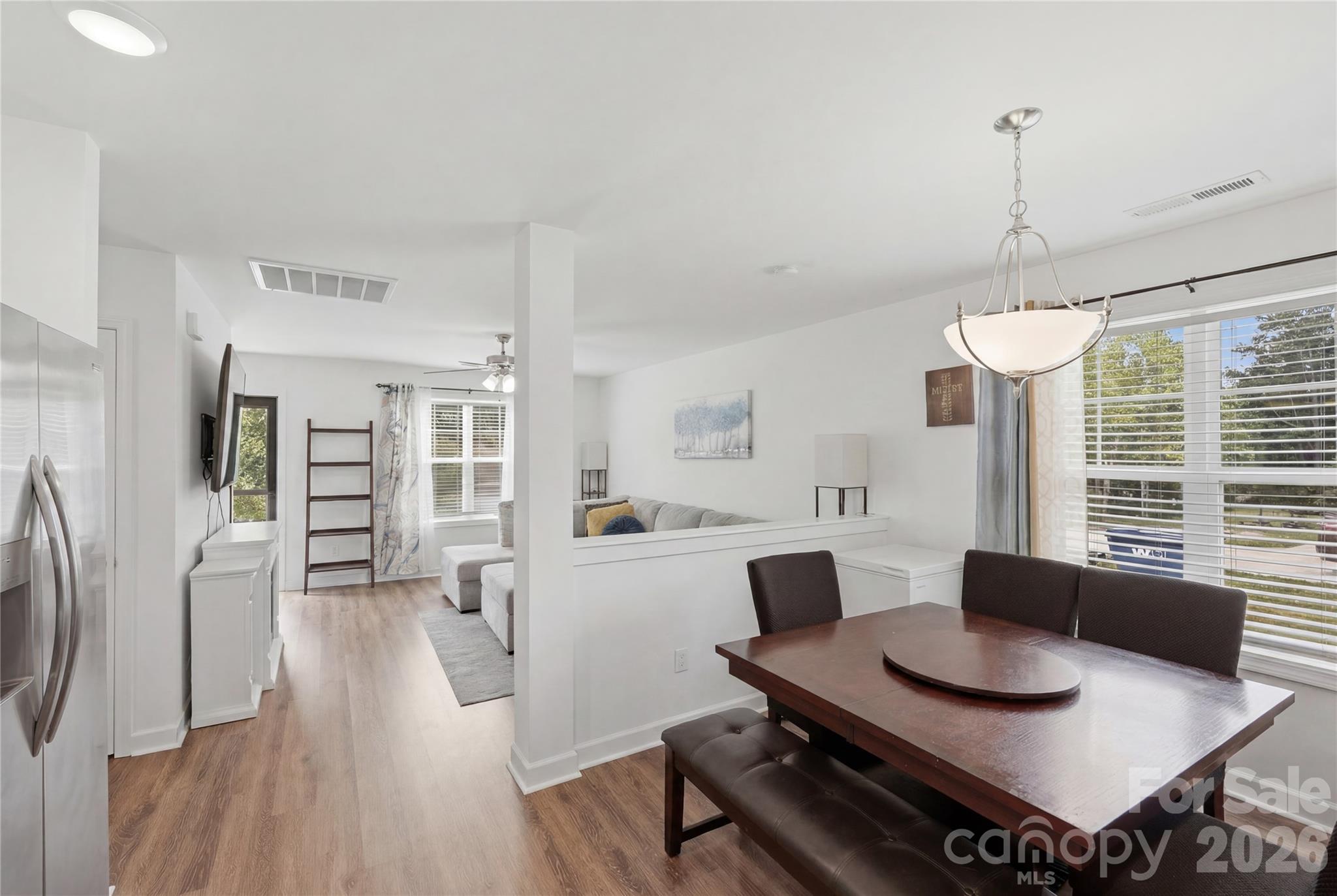 726 Parker Street Property Photo 4