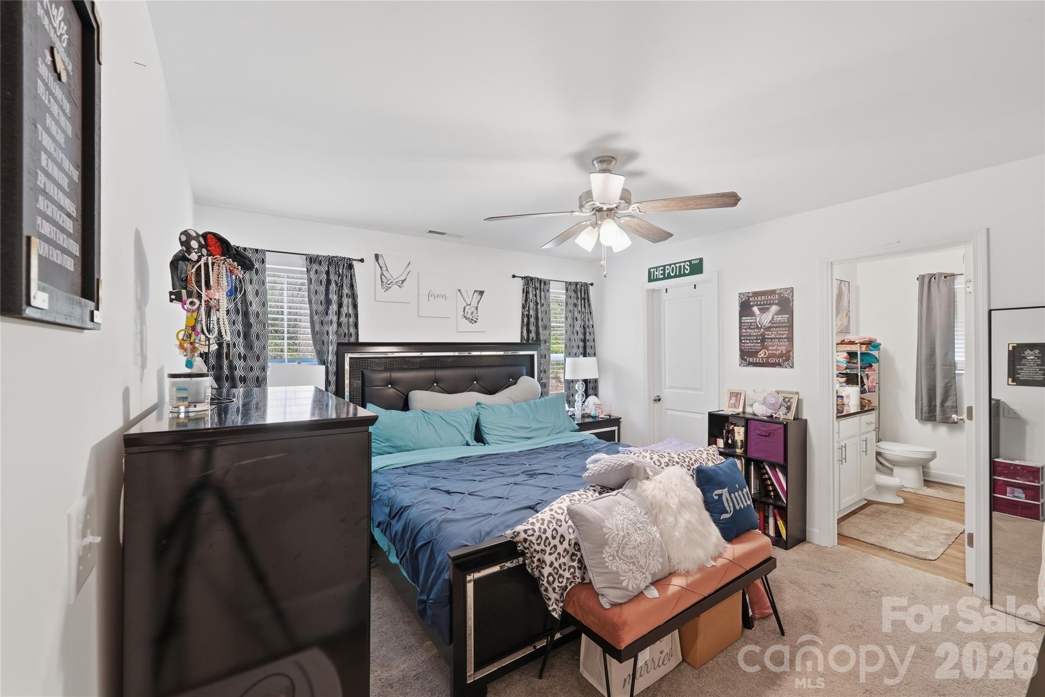 726 Parker Street Property Photo 11