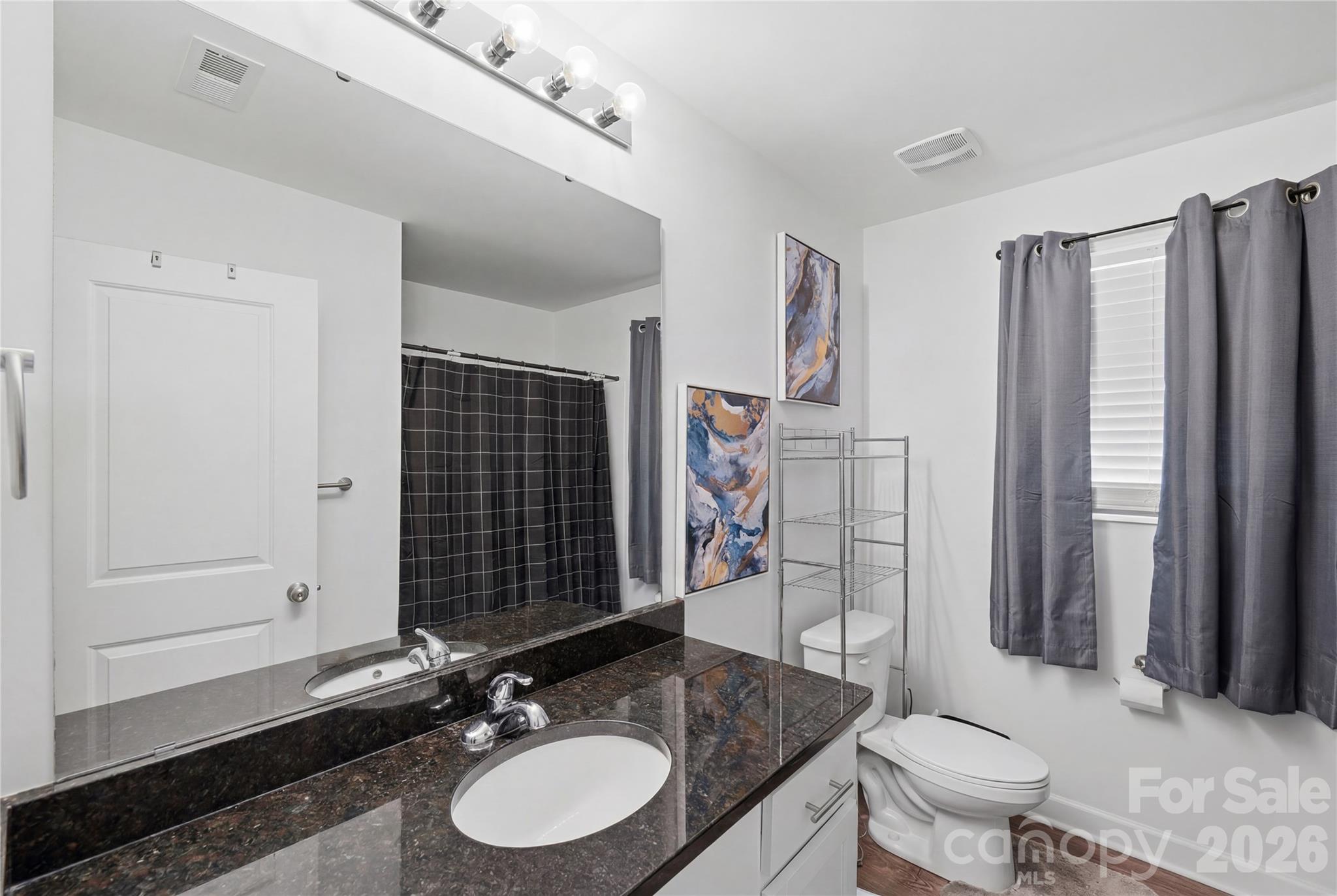726 Parker Street Property Photo 12