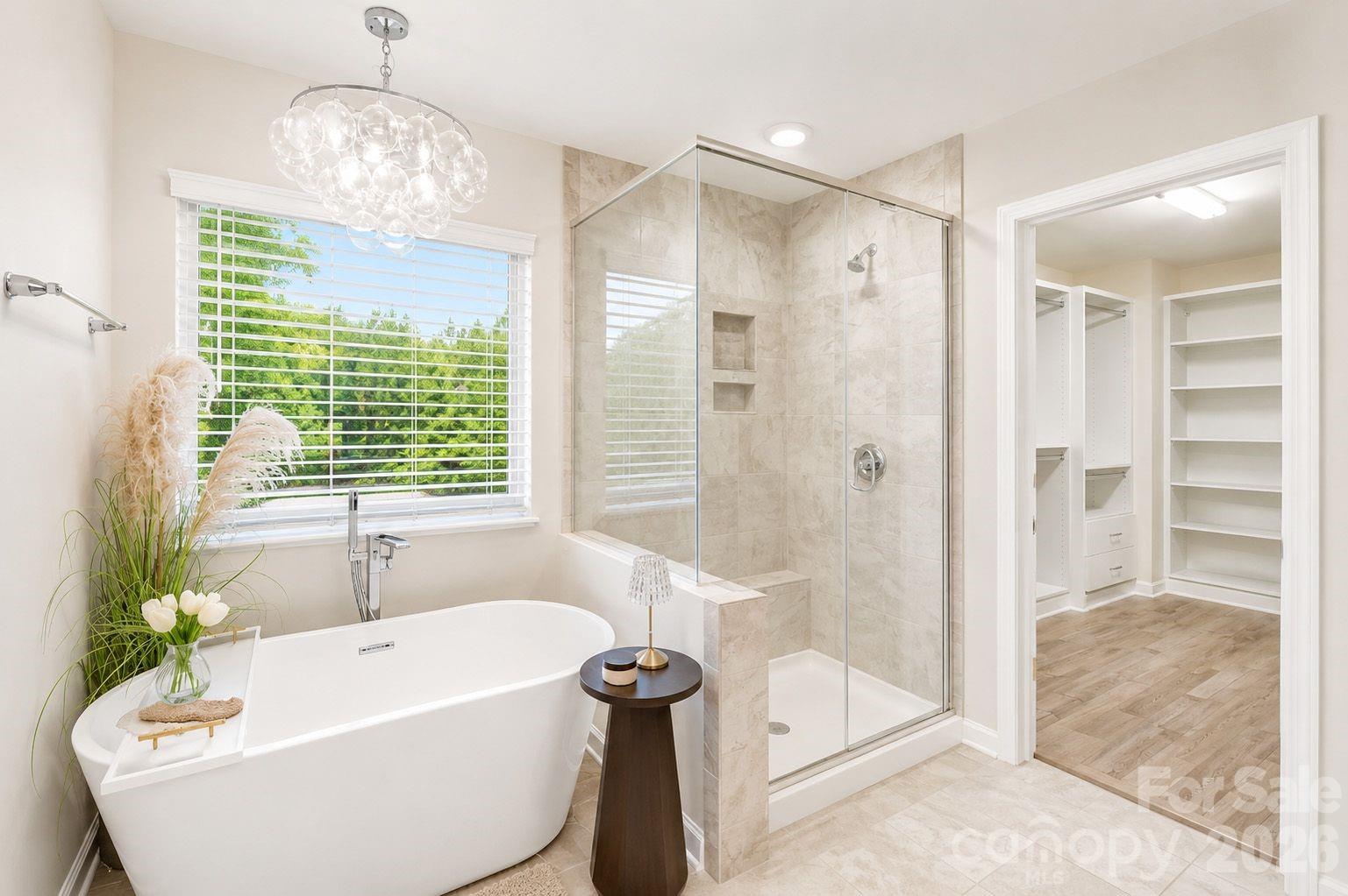 4870 Summerside Drive Property Photo 1