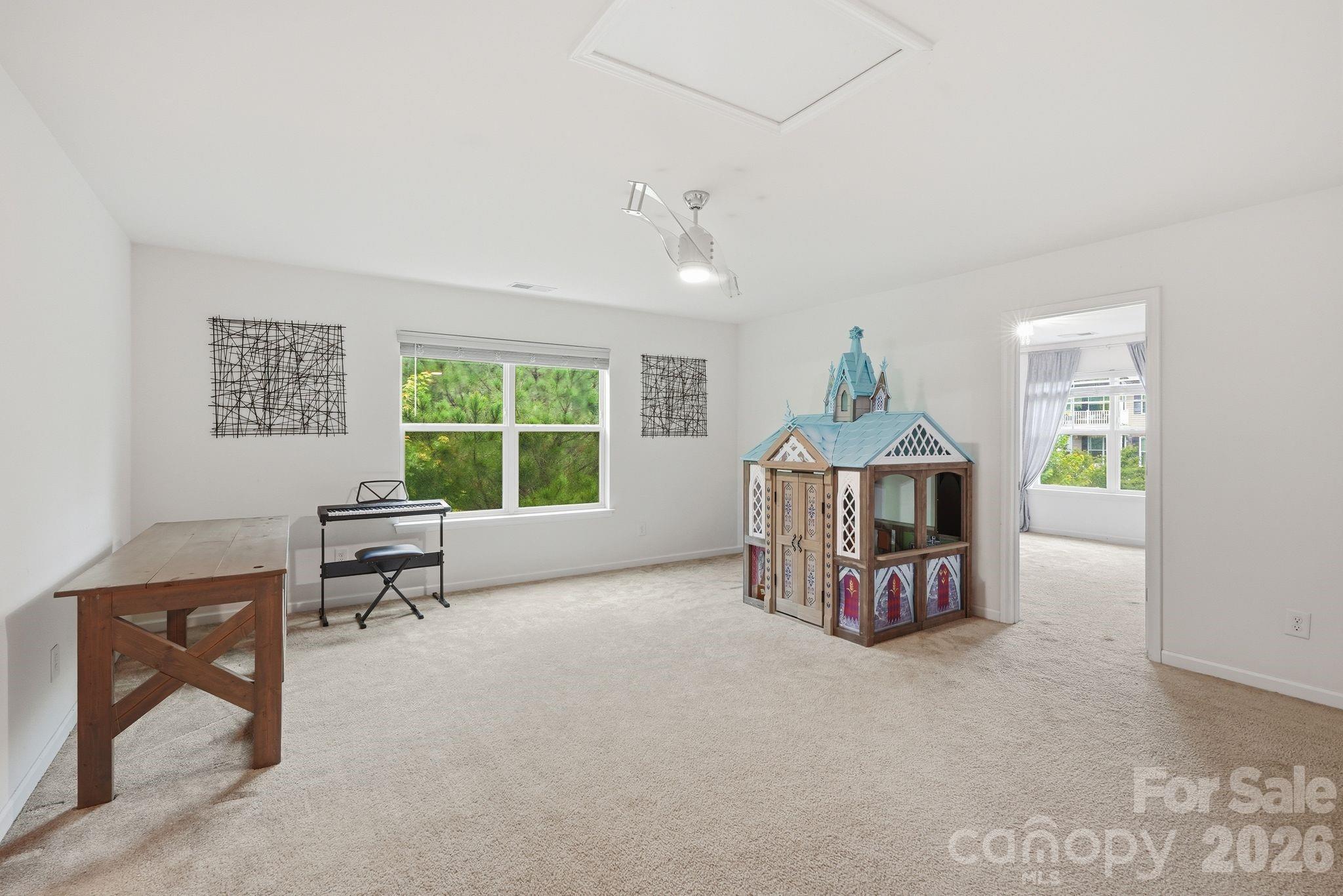 4870 Summerside Drive Property Photo 18
