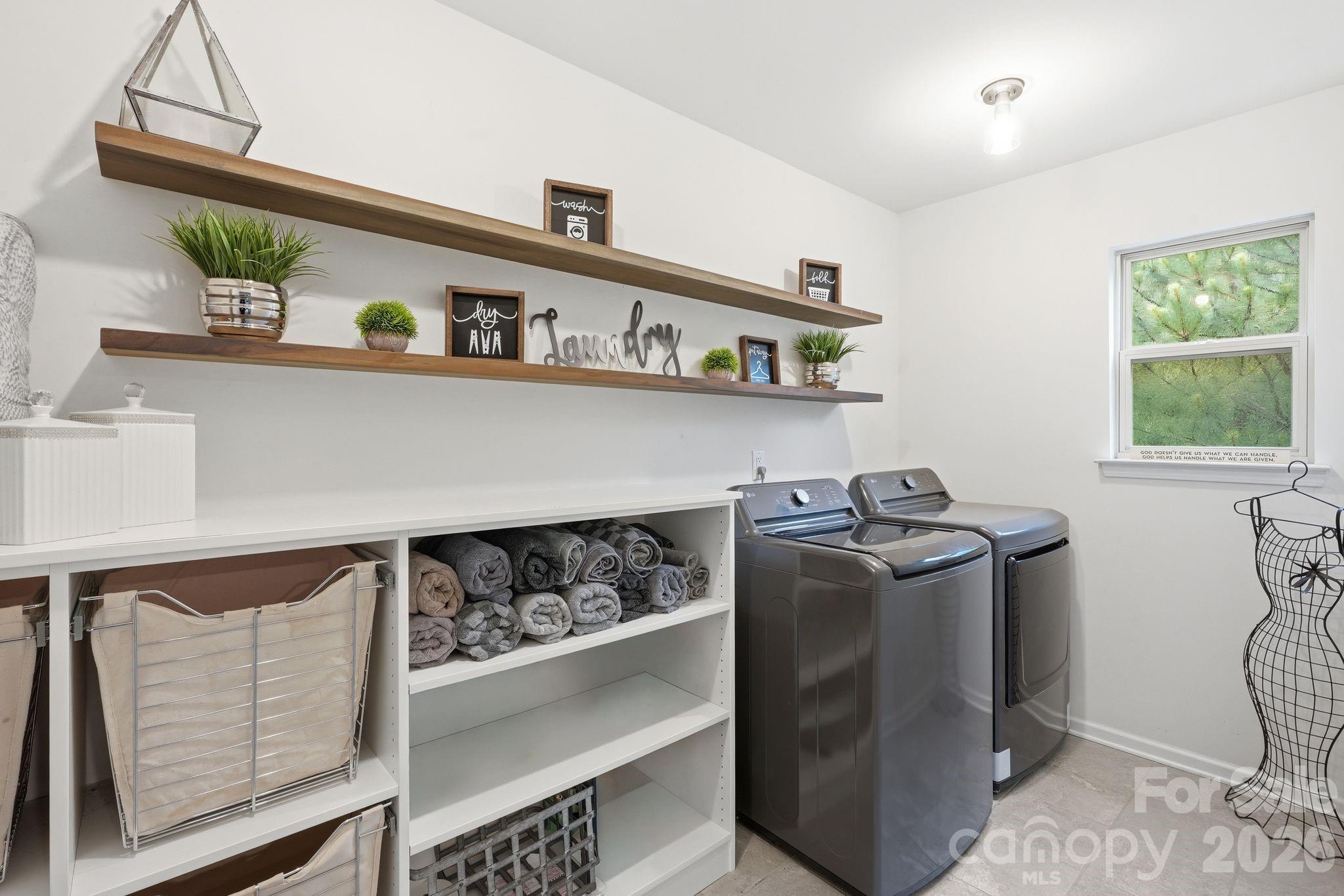 4870 Summerside Drive Property Photo 19