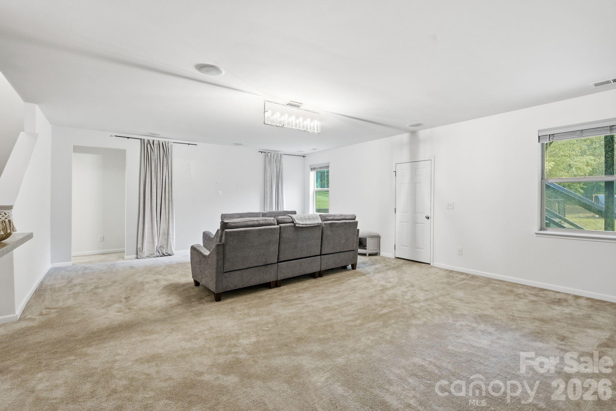 4870 Summerside Drive Property Photo 28