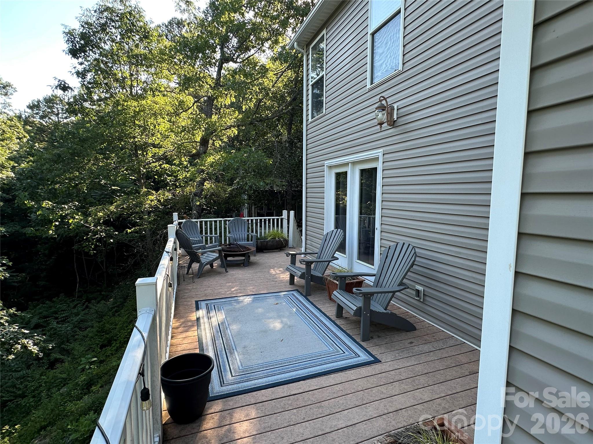 1480 Pine Mountain Drive Property Photo 4
