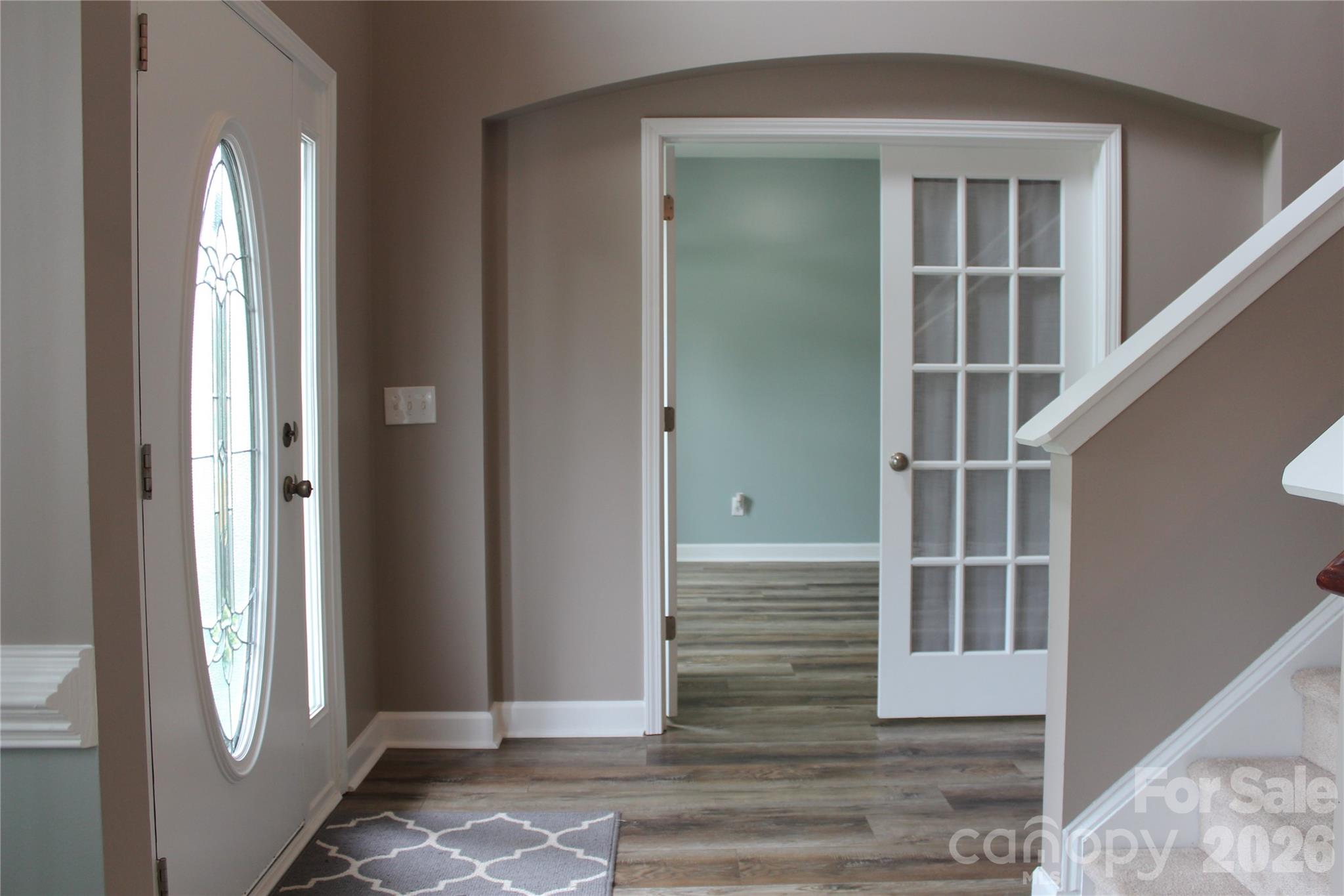 1034 Arrowhead Drive Property Photo 4