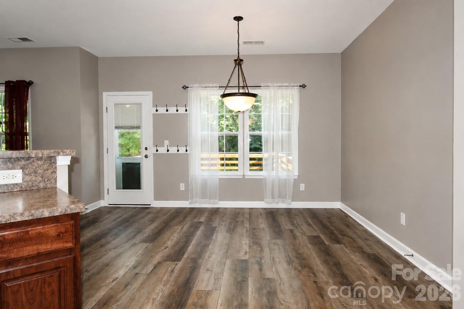 1034 Arrowhead Drive Property Photo 14