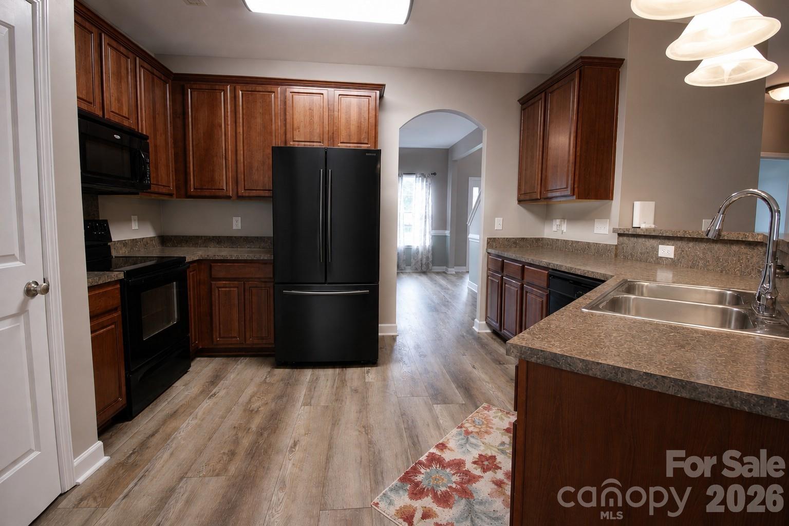 1034 Arrowhead Drive Property Photo 15