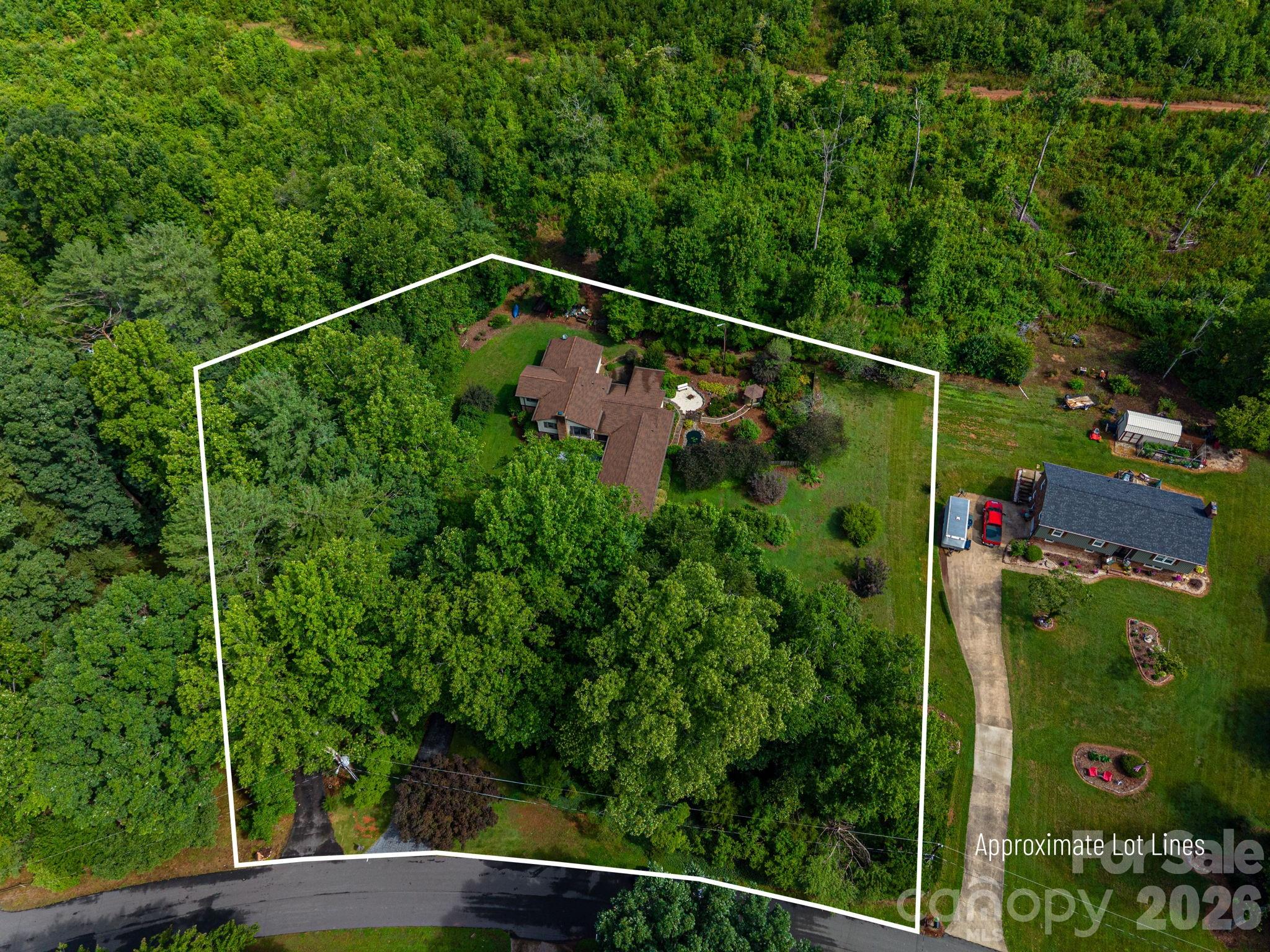 209 Hillsboro Road Property Photo 6