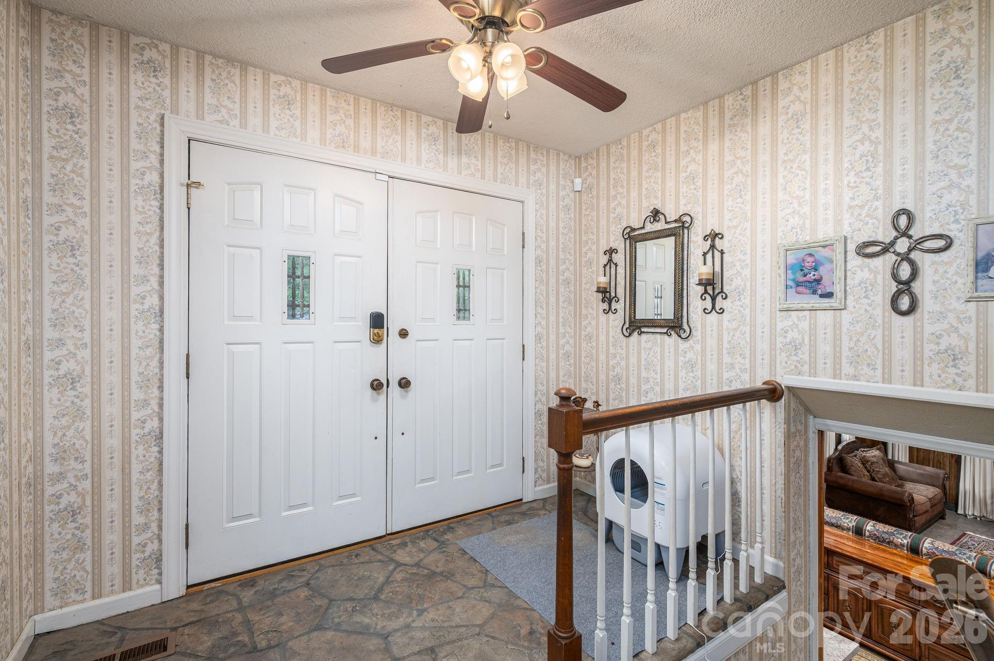 209 Hillsboro Road Property Photo 20