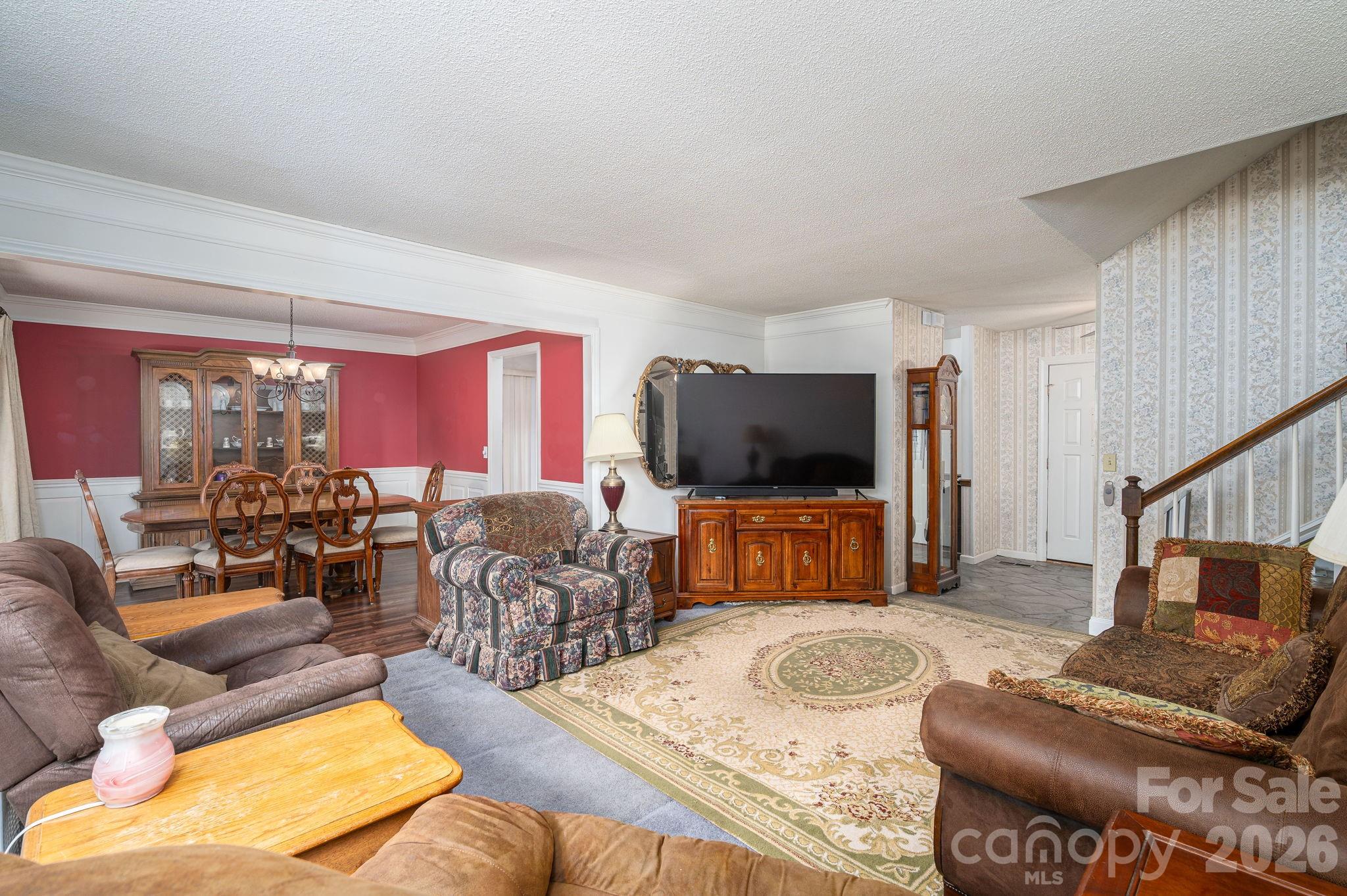 209 Hillsboro Road Property Photo 21