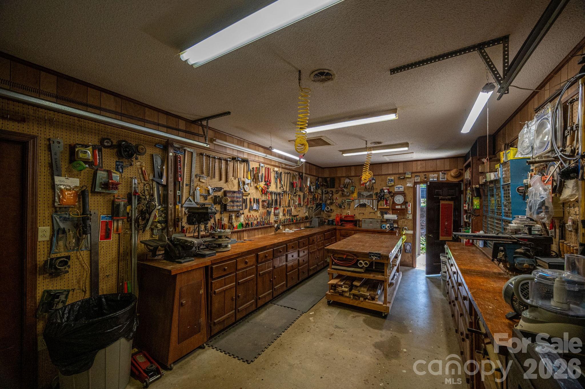 209 Hillsboro Road Property Photo 38