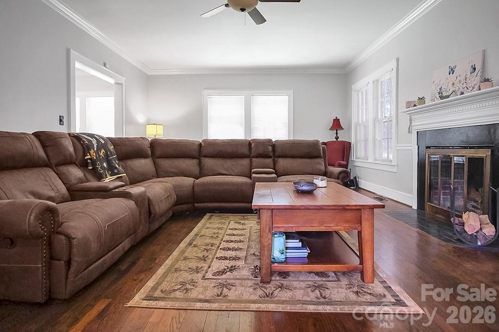 601 S Washington Street Property Photo 19