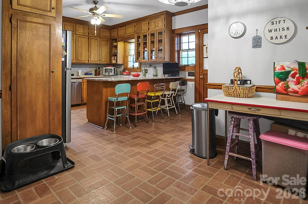 601 S Washington Street Property Photo 25