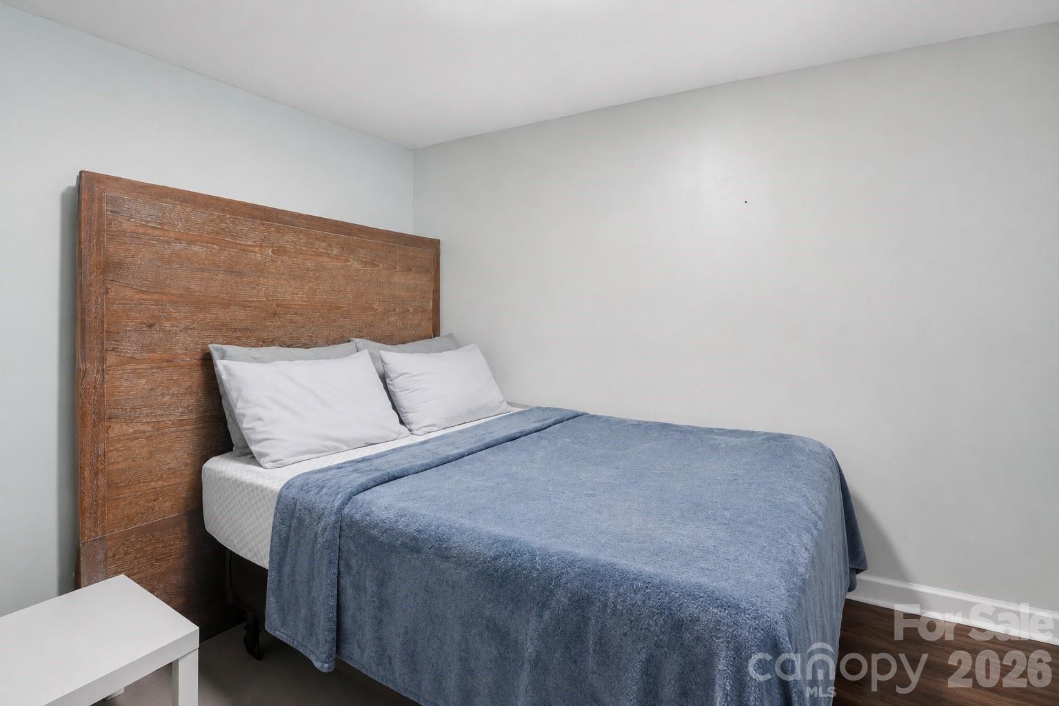 1411/1413 W 4th Street Property Photo 20