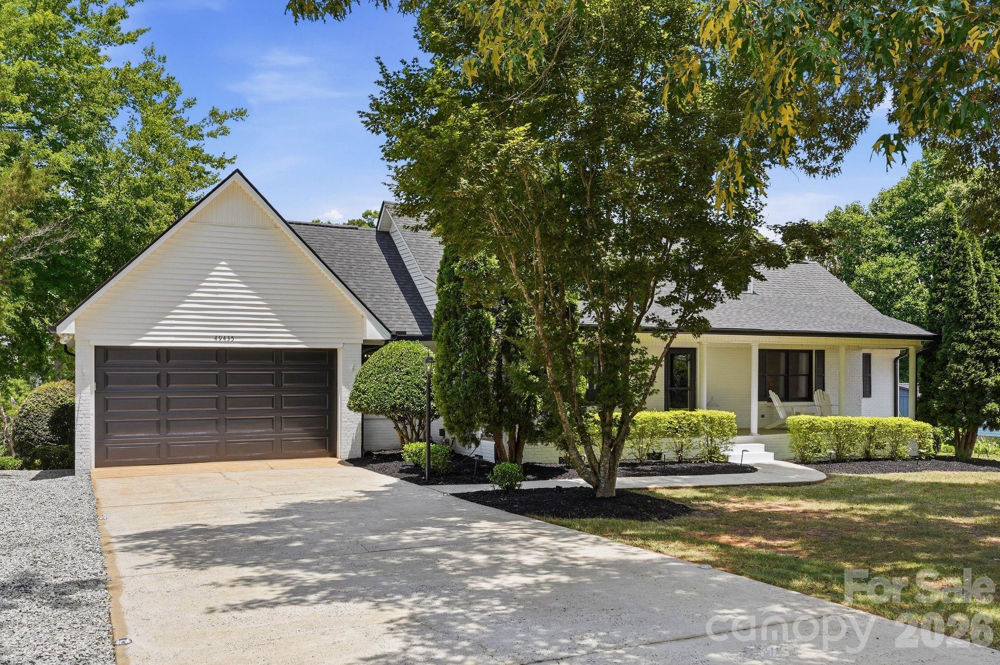 49435 River Run Road Property Photo 2