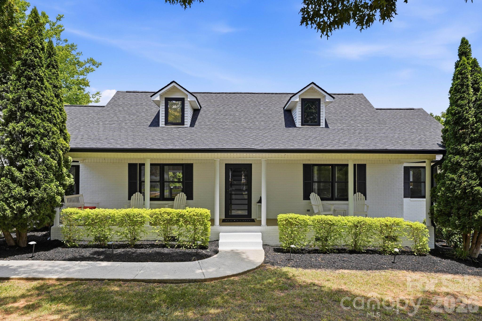 49435 River Run Road Property Photo 3