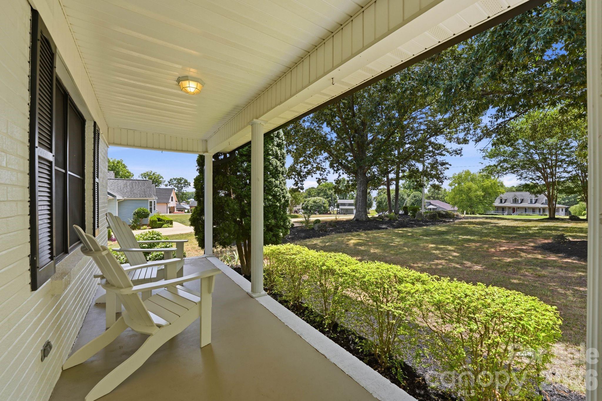 49435 River Run Road Property Photo 5
