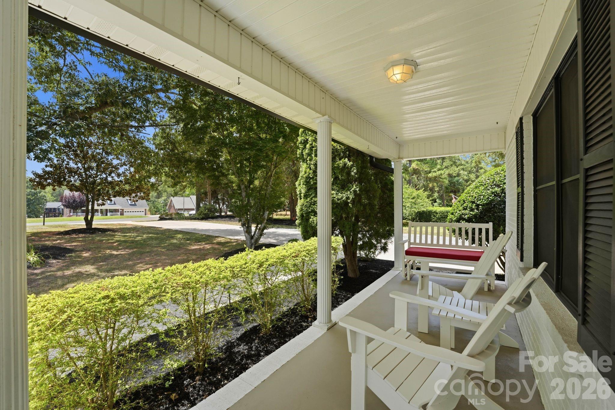 49435 River Run Road Property Photo 6