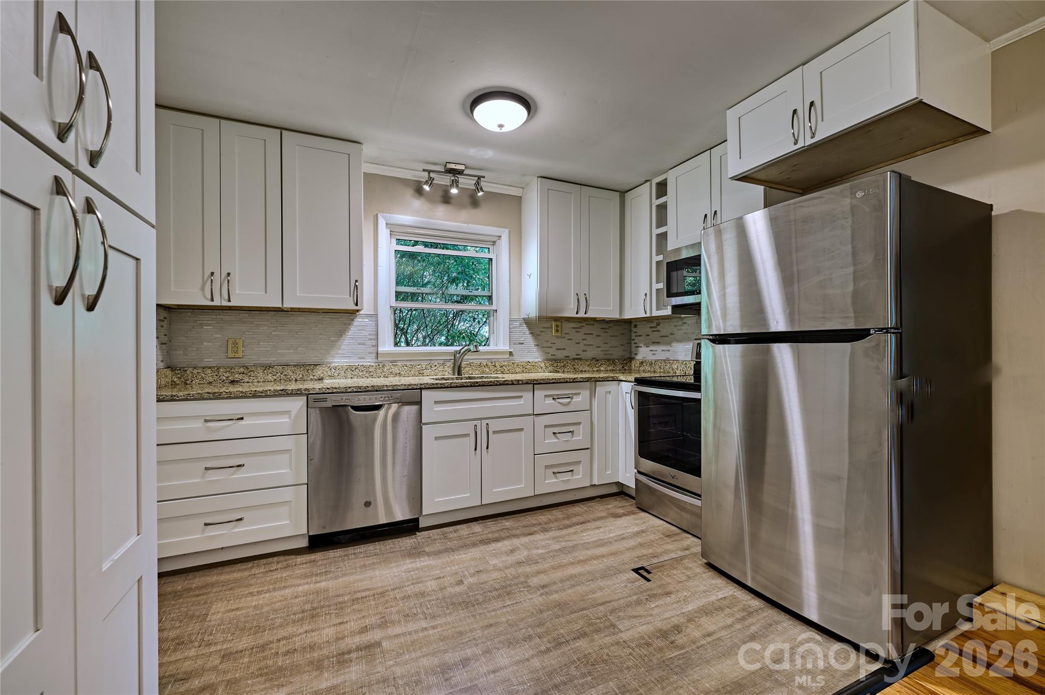 556 Shortoff Road Property Photo 8