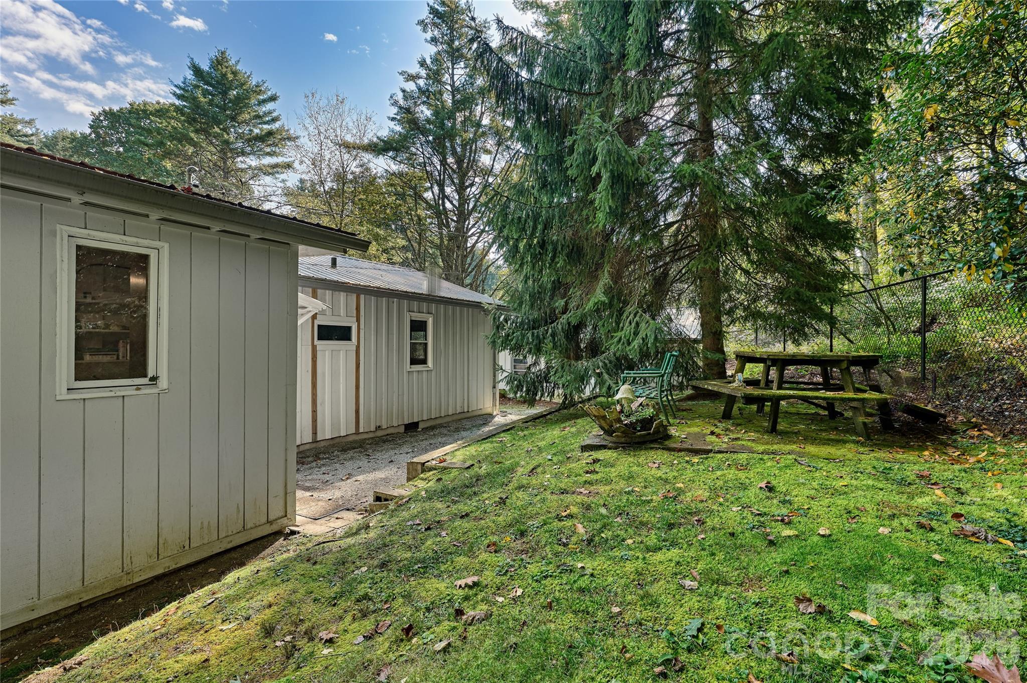 556 Shortoff Road Property Photo 16