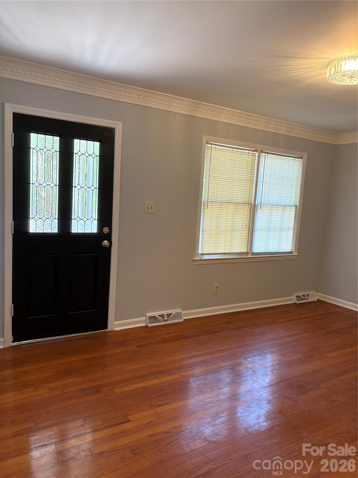 6230 Cross Creek Lane Property Photo 4