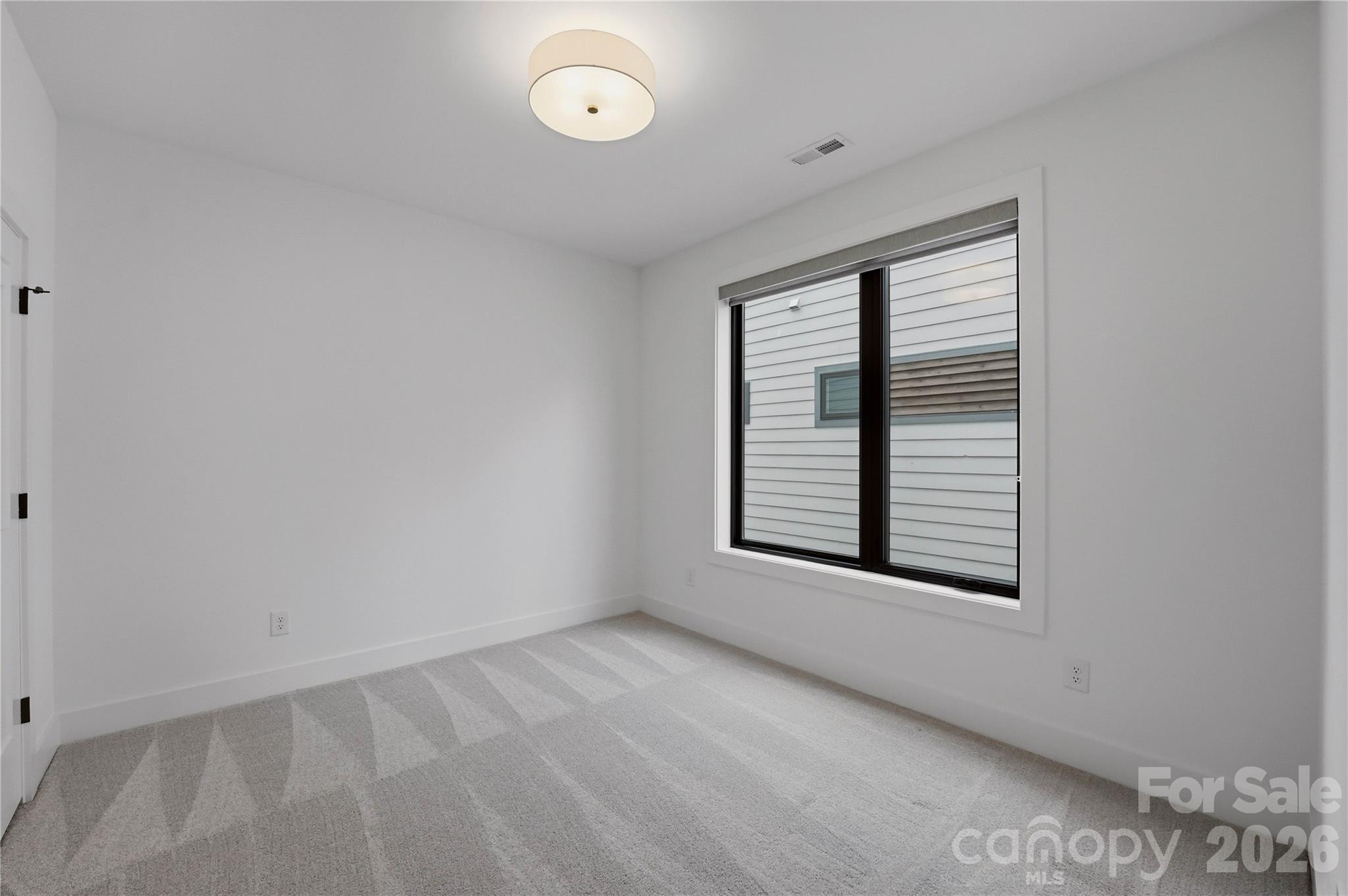 1004 Westbrook Drive B Property Photo 24