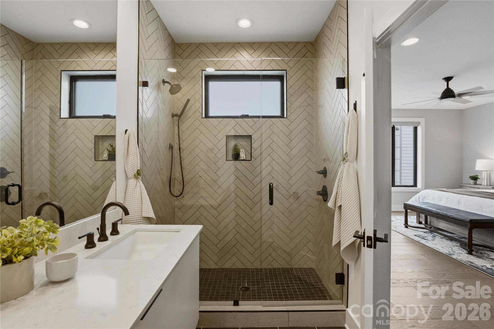 1004 Westbrook Drive B Property Photo 31