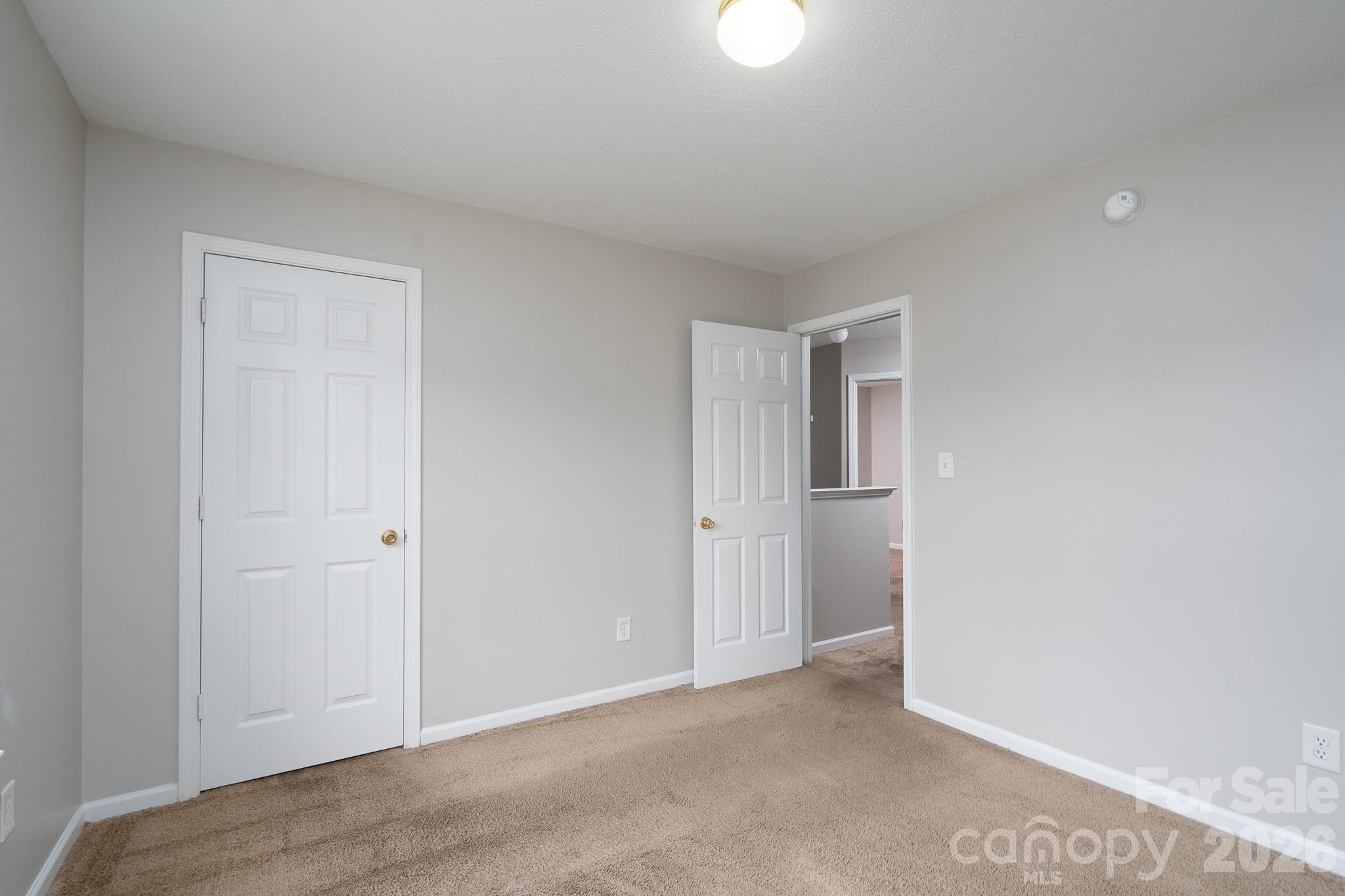 8016 Bronze Pike Drive Property Photo 23