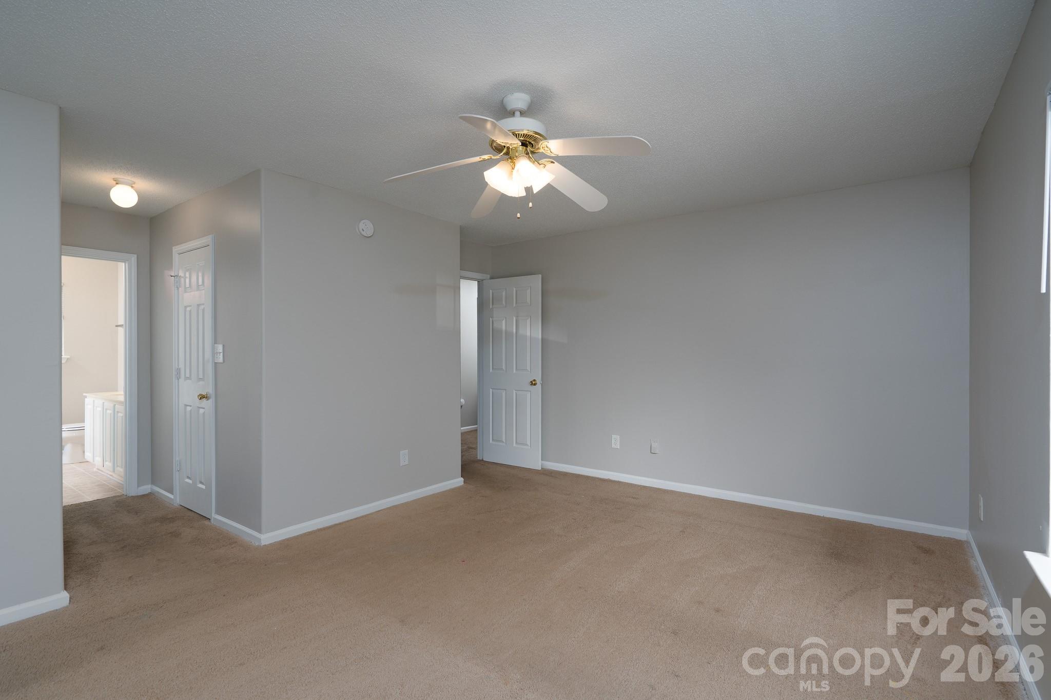 8016 Bronze Pike Drive Property Photo 30