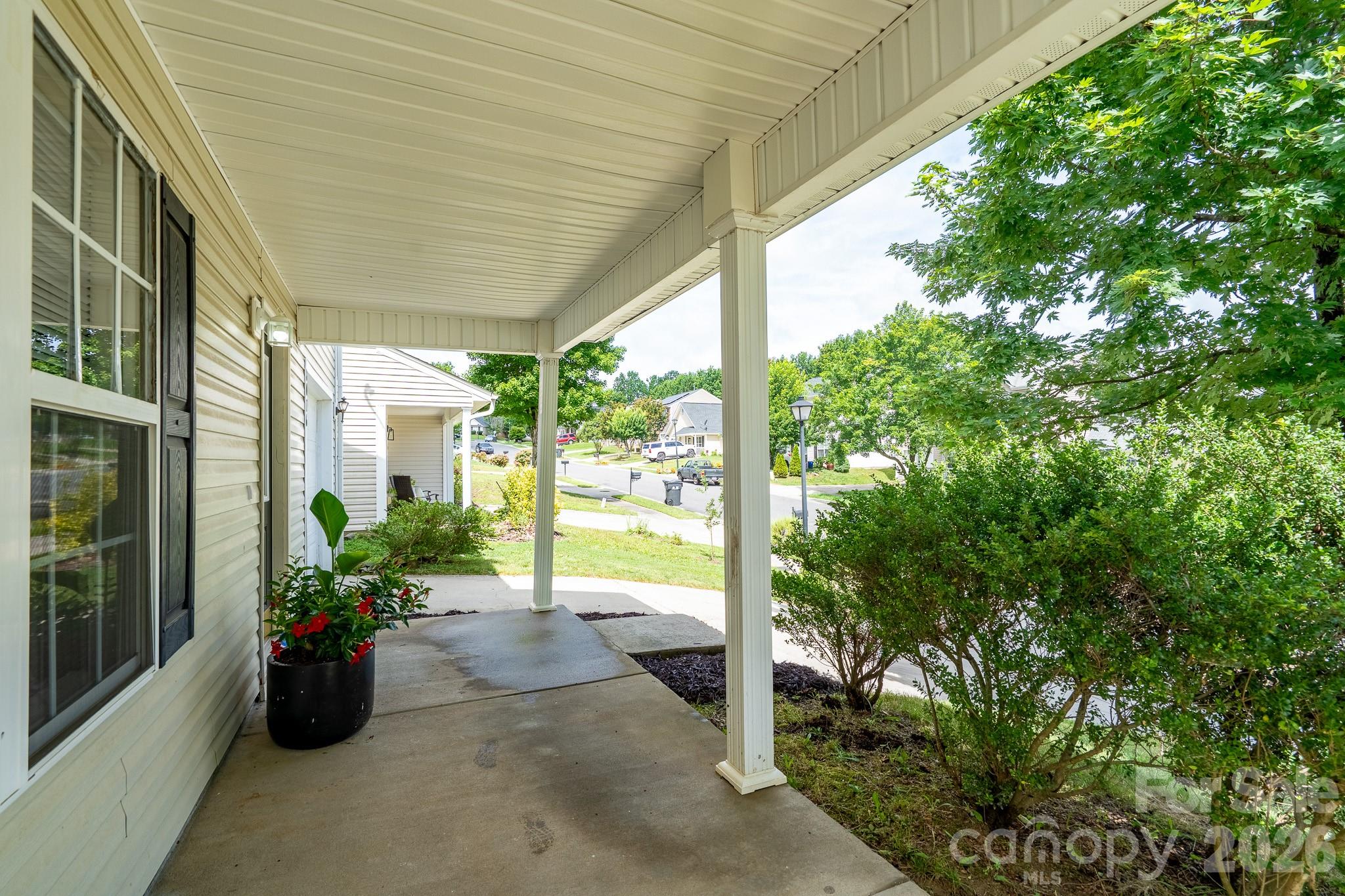 8016 Bronze Pike Drive Property Photo 34