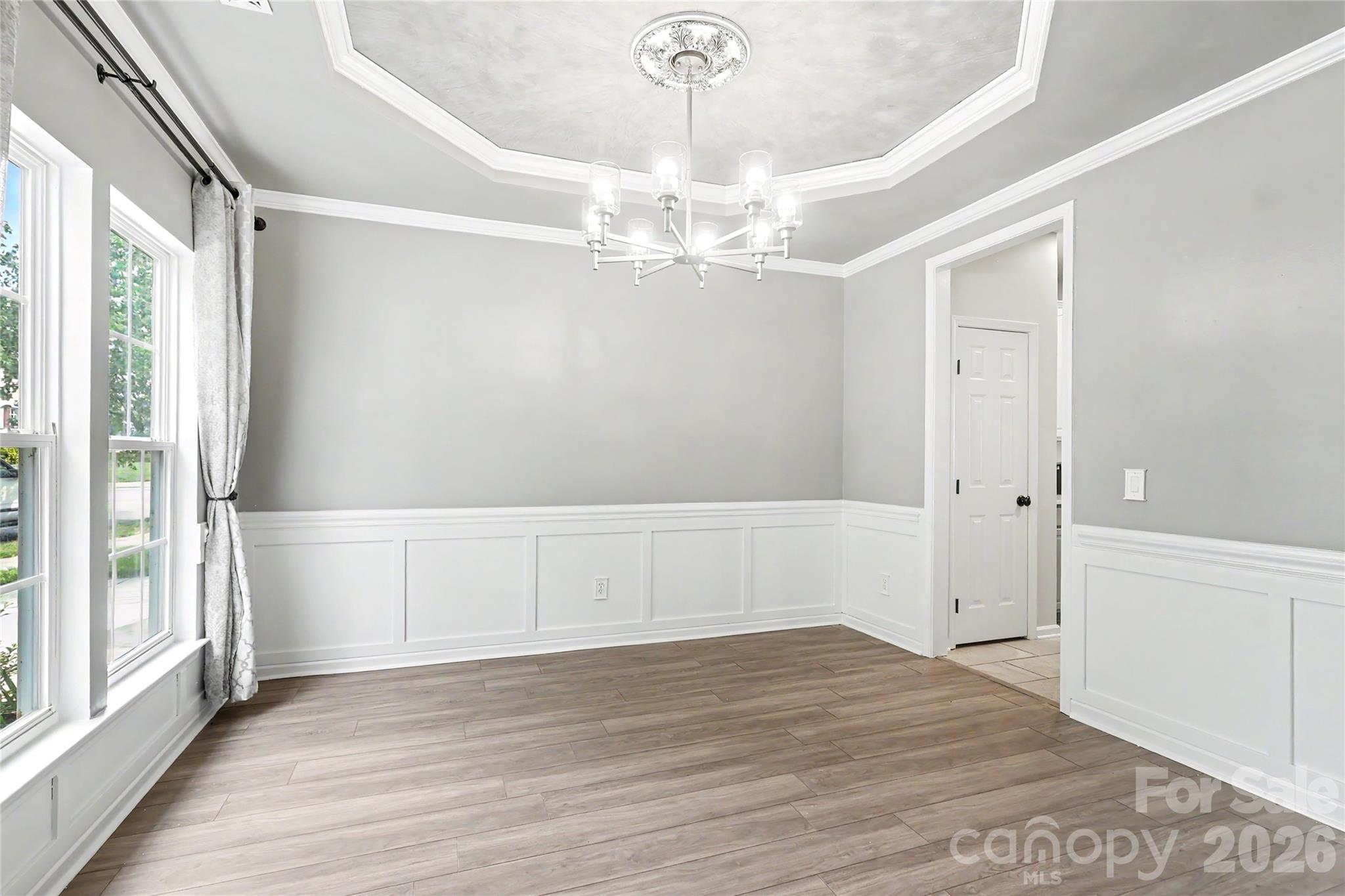 8712 Cool Meadow Drive Property Photo 3