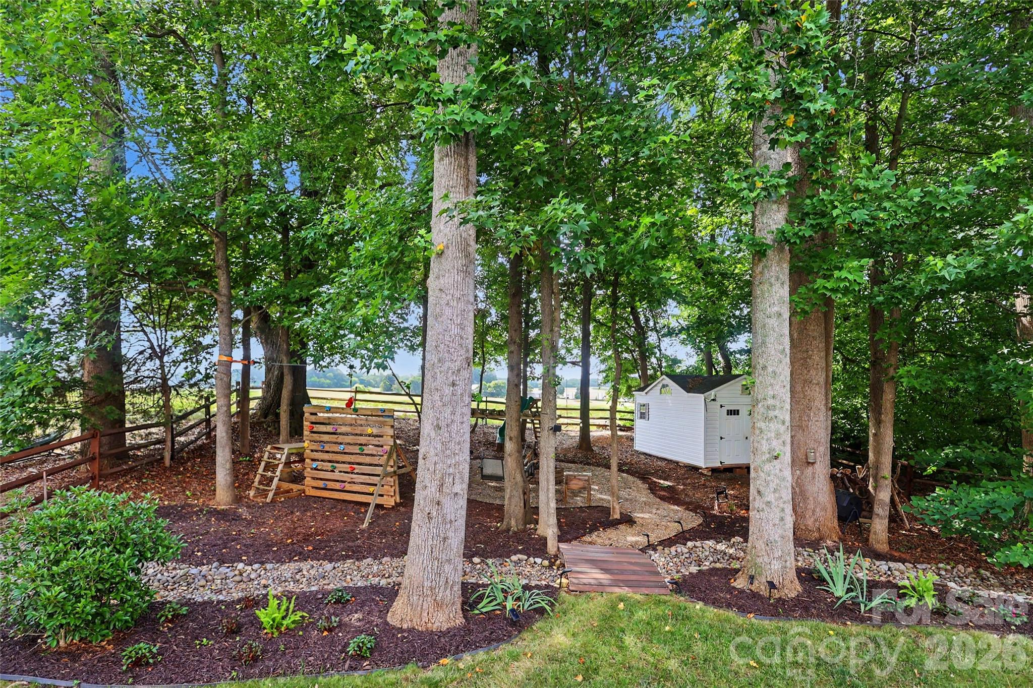 8712 Cool Meadow Drive Property Photo 39