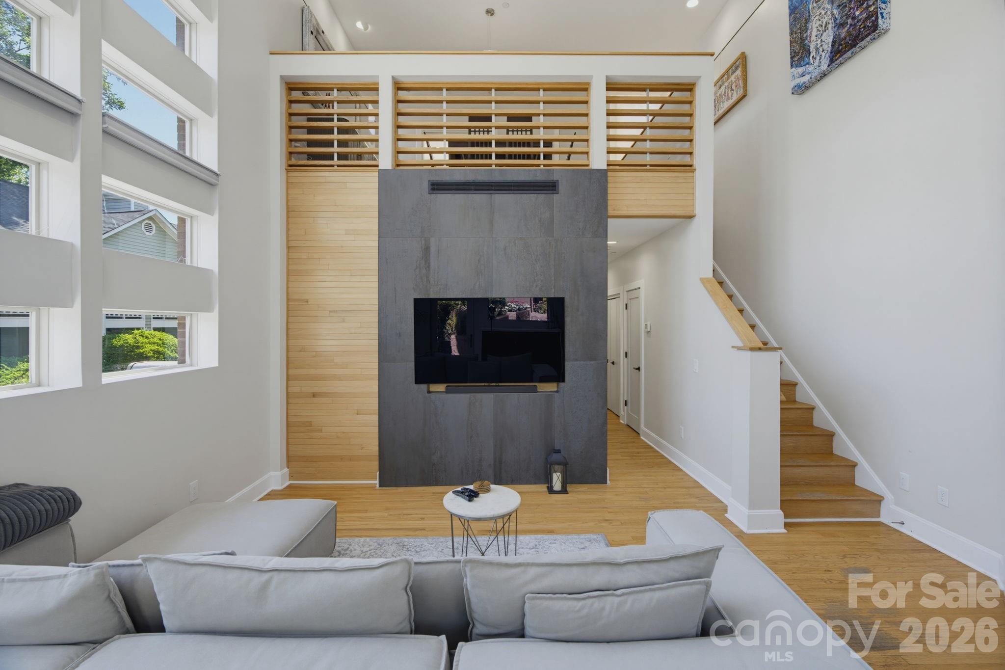 420 Queens Road 10 Property Photo 4
