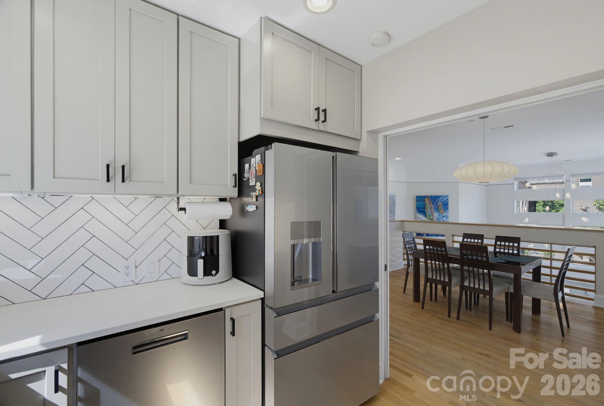 420 Queens Road 10 Property Photo 11