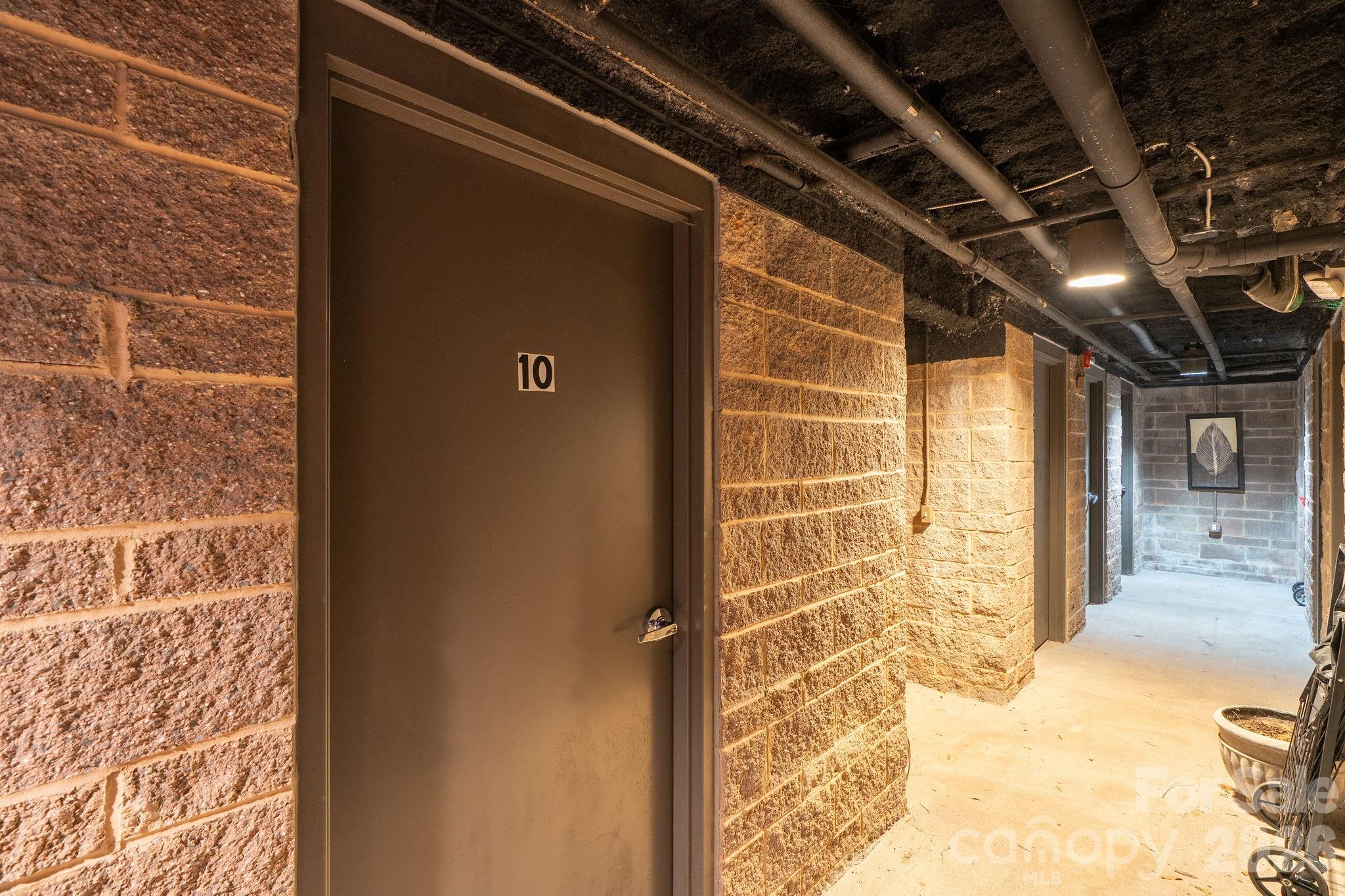 420 Queens Road 10 Property Photo 34