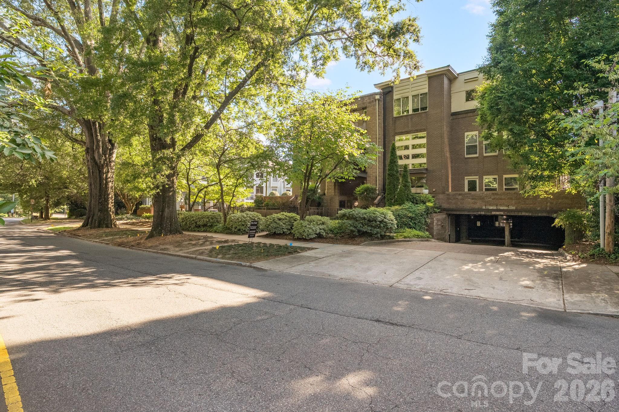 420 Queens Road 10 Property Photo 39