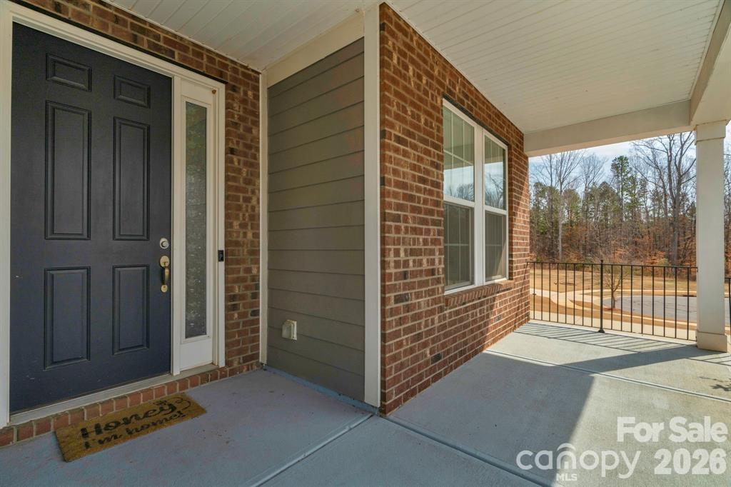 930 Parkland Place Property Photo 3