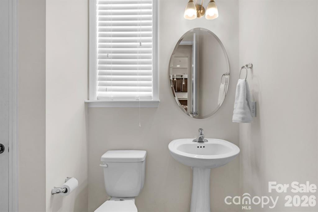 930 Parkland Place Property Photo 38