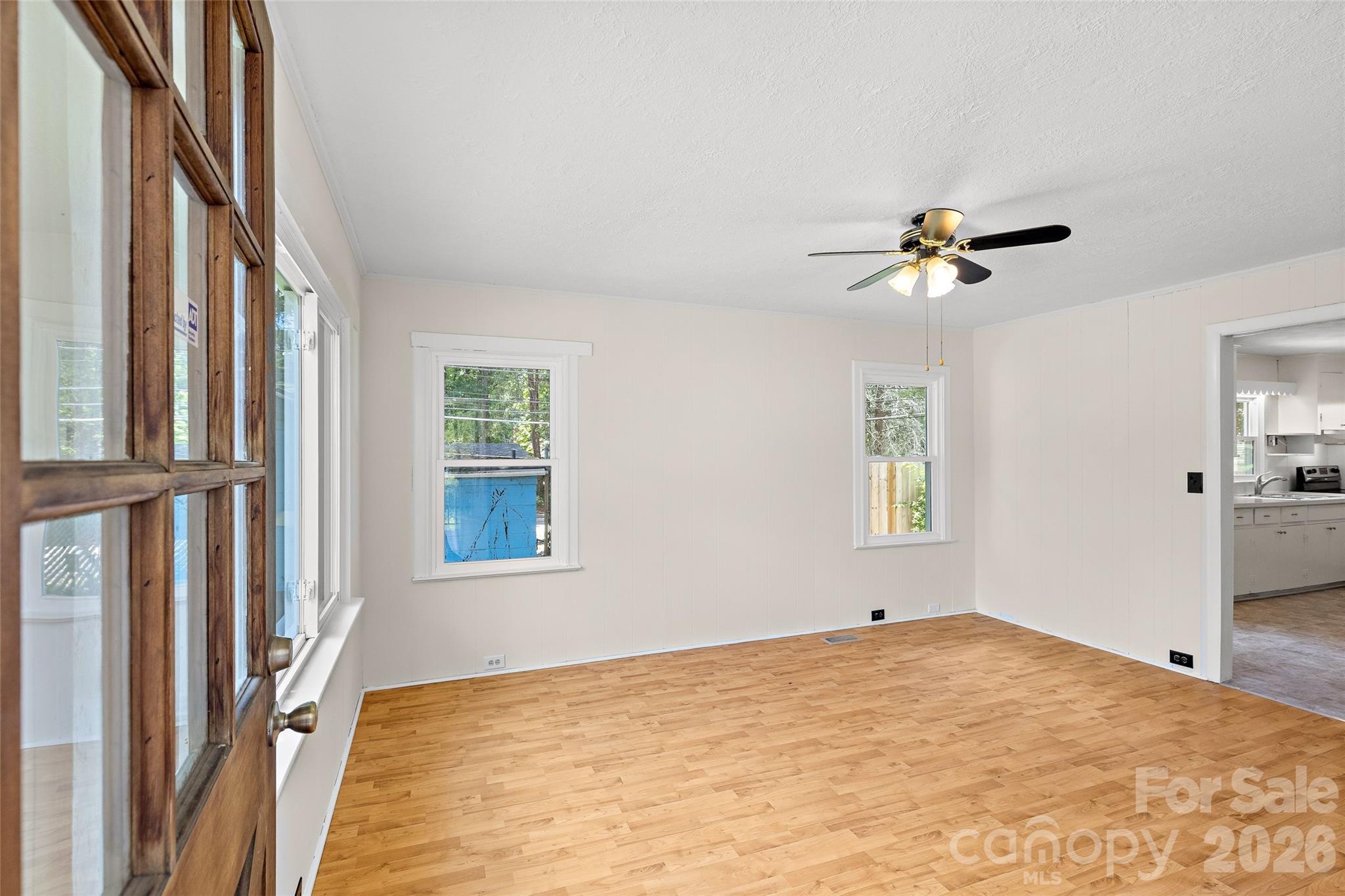 803 N Weldon Street Property Photo 4