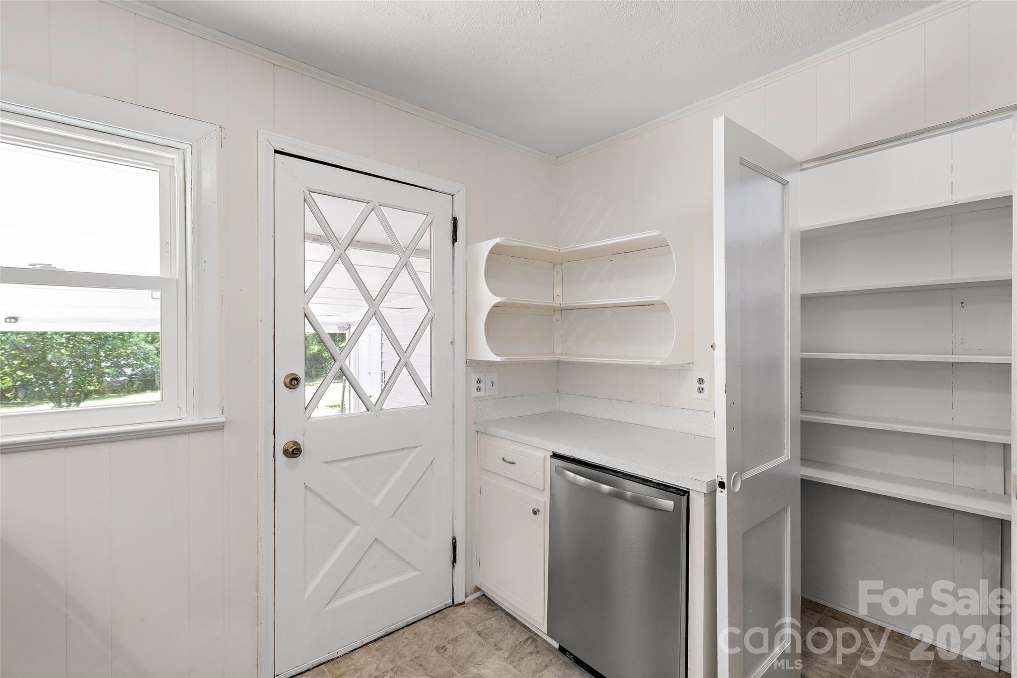 803 N Weldon Street Property Photo 10