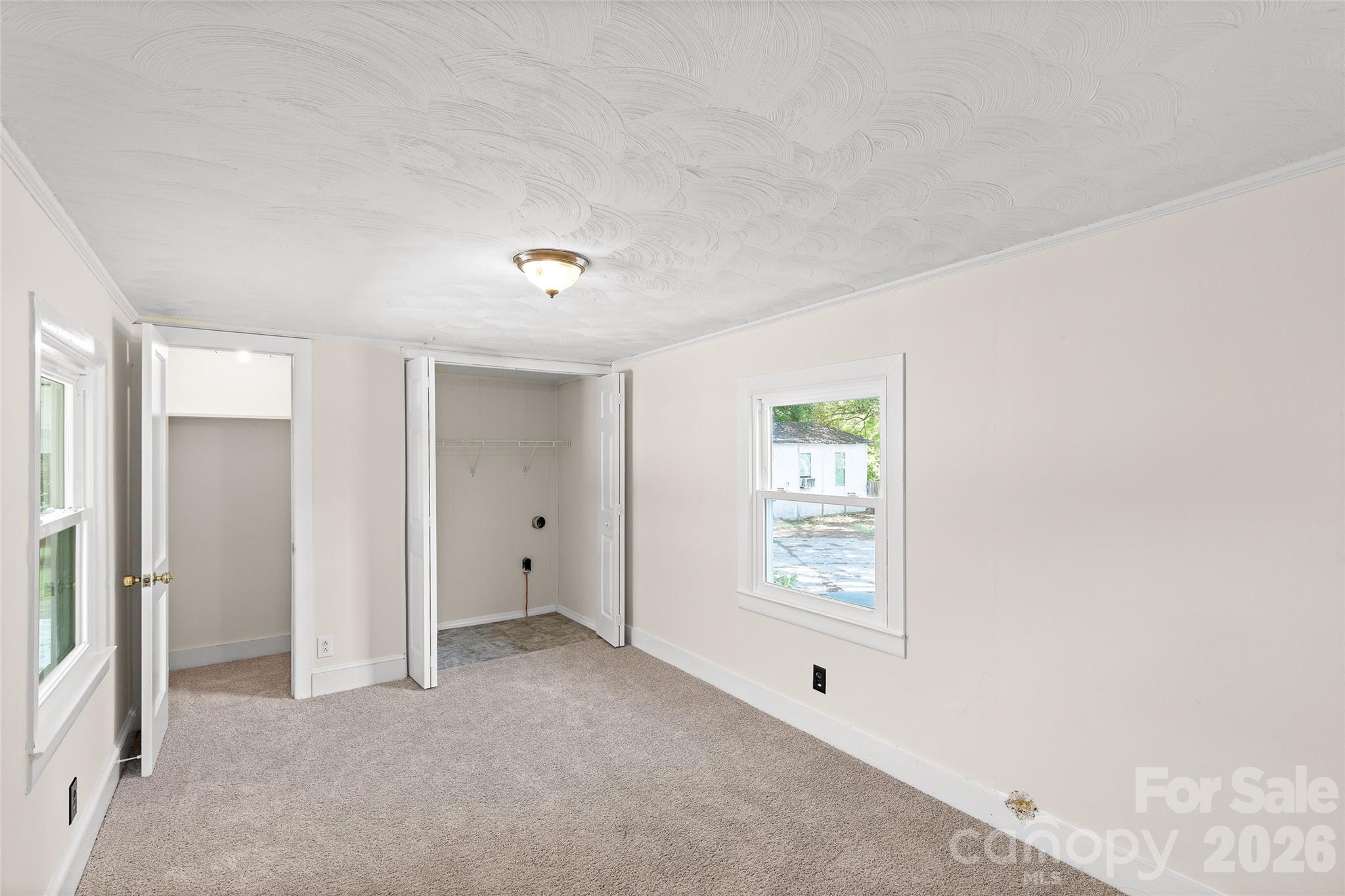 803 N Weldon Street Property Photo 17
