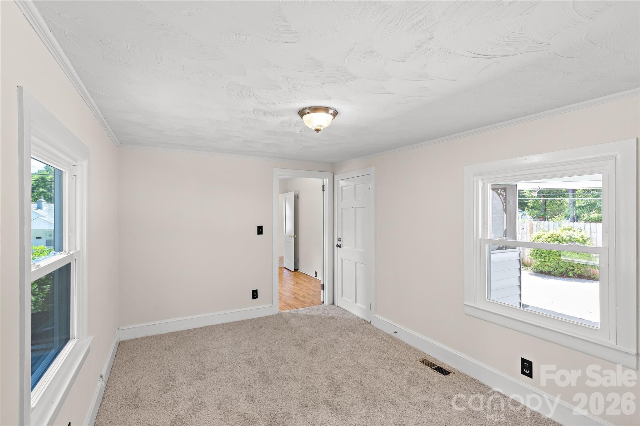 803 N Weldon Street Property Photo 18