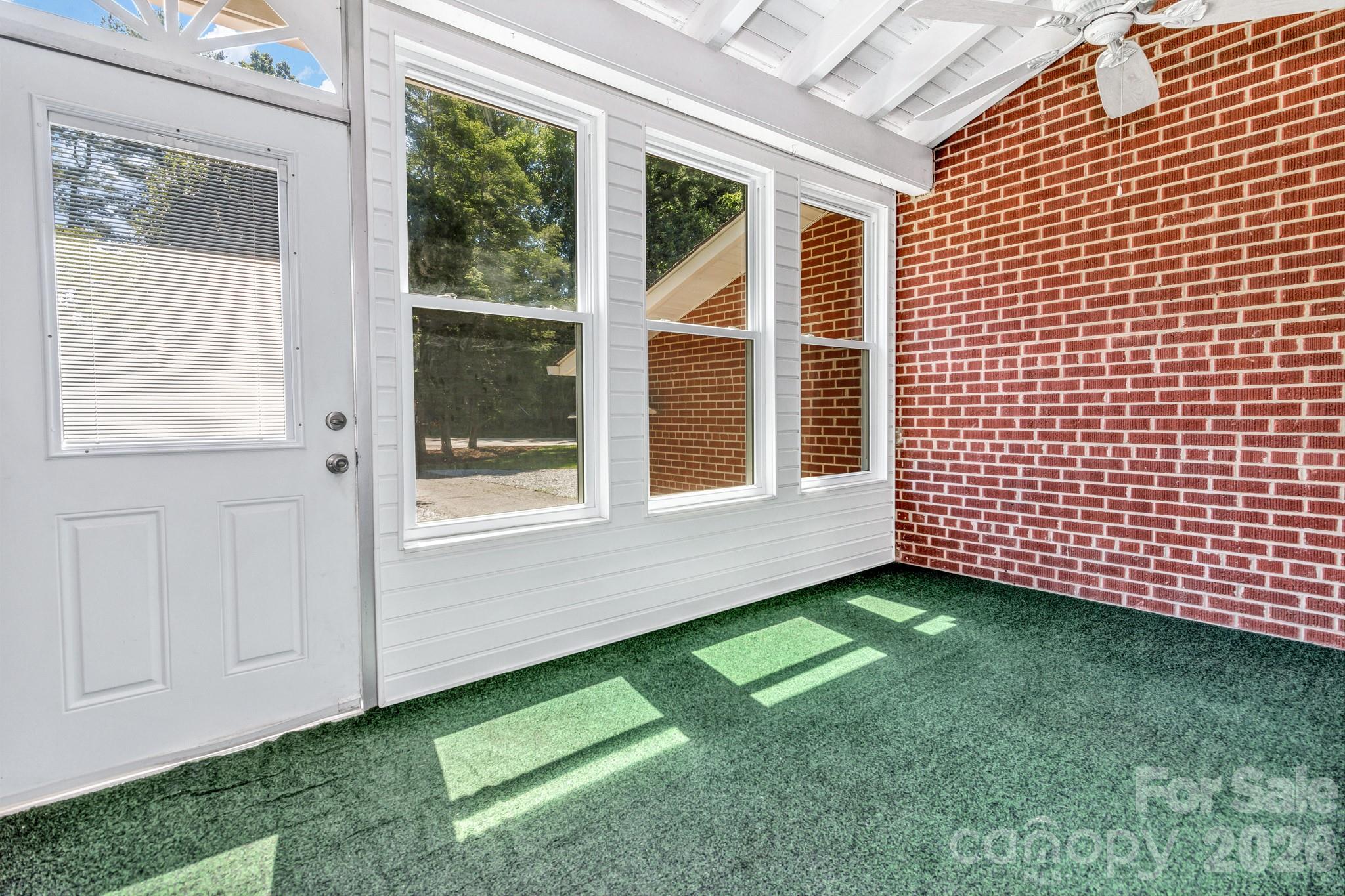 907 W Blue Ridge Road Property Photo 11