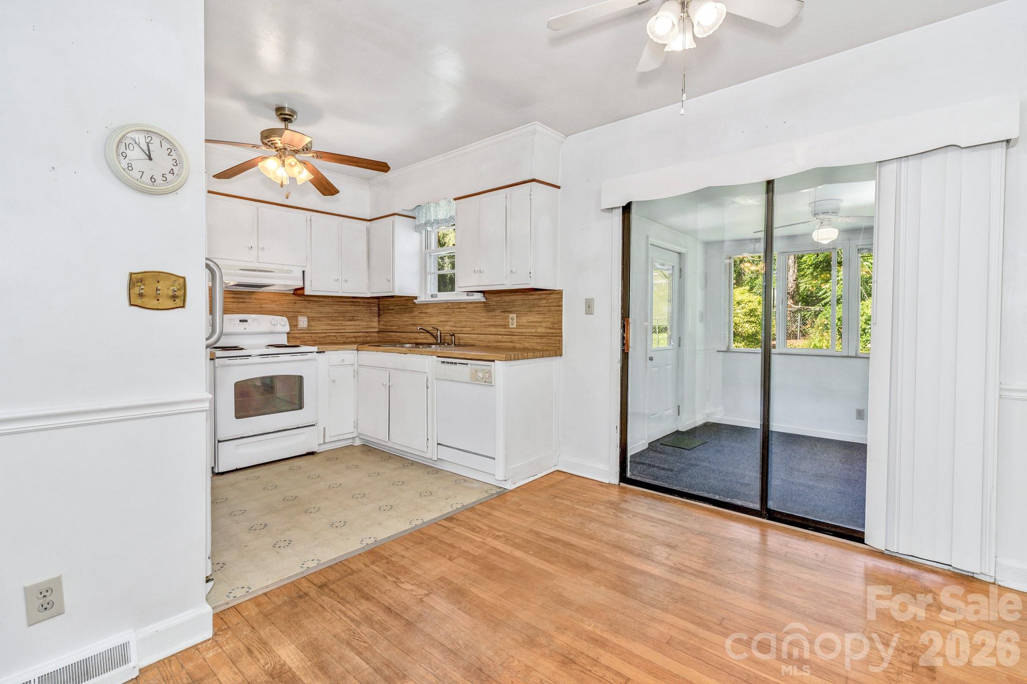 907 W Blue Ridge Road Property Photo 24