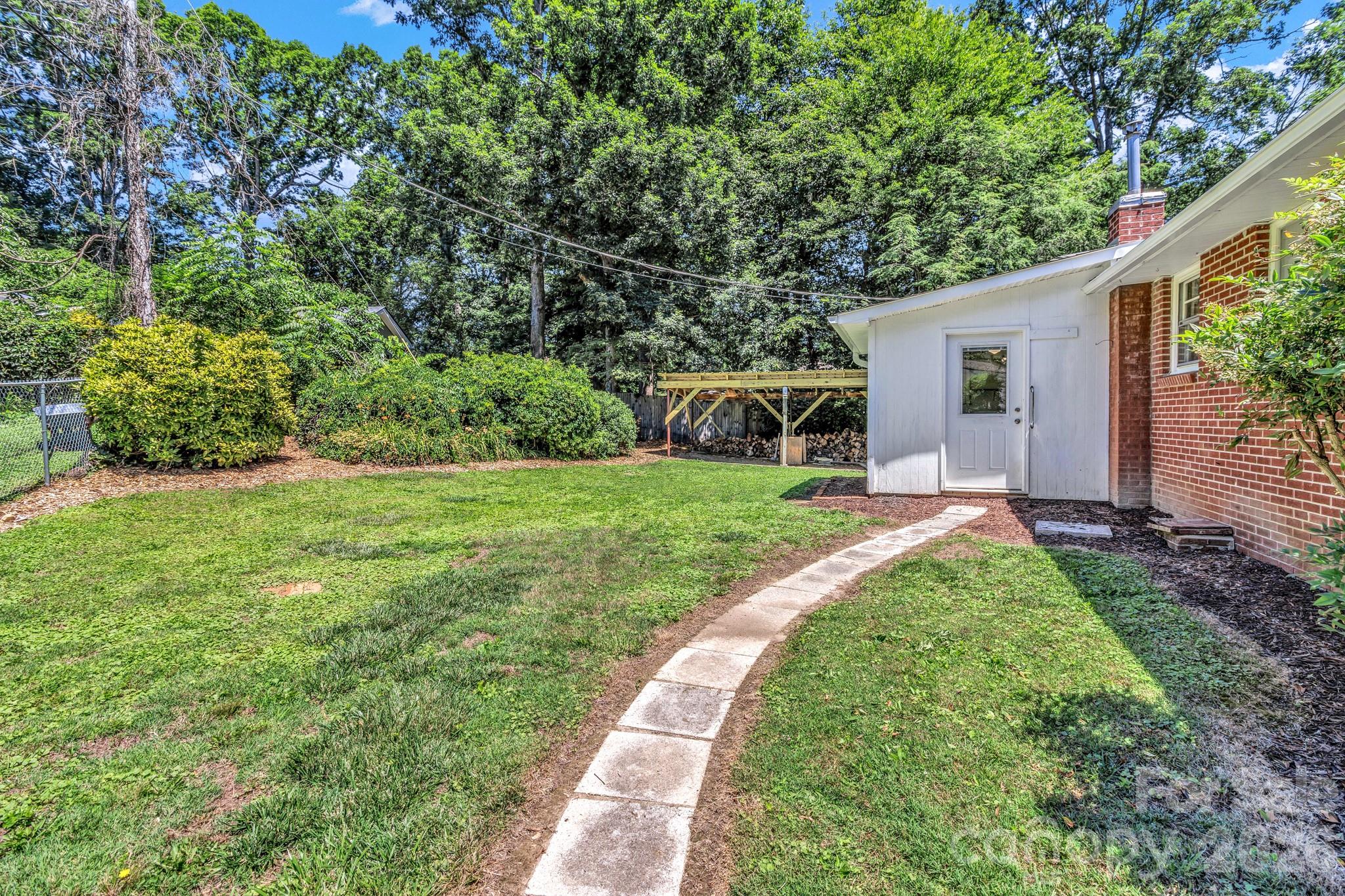 907 W Blue Ridge Road Property Photo 48