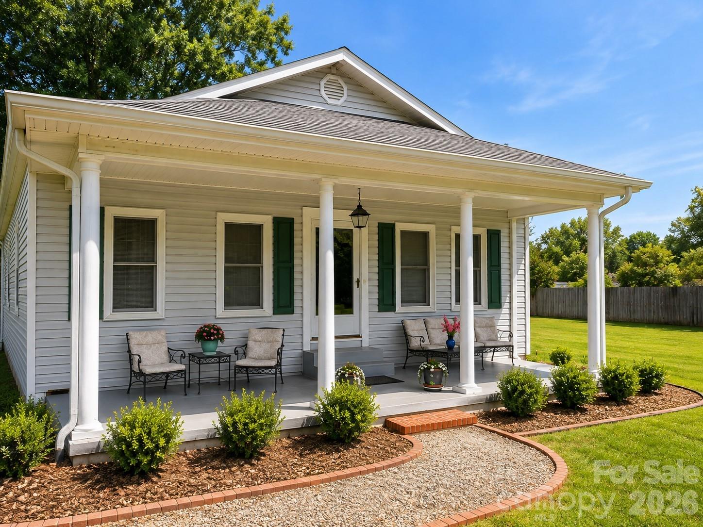 144 E Park Road Property Photo 2