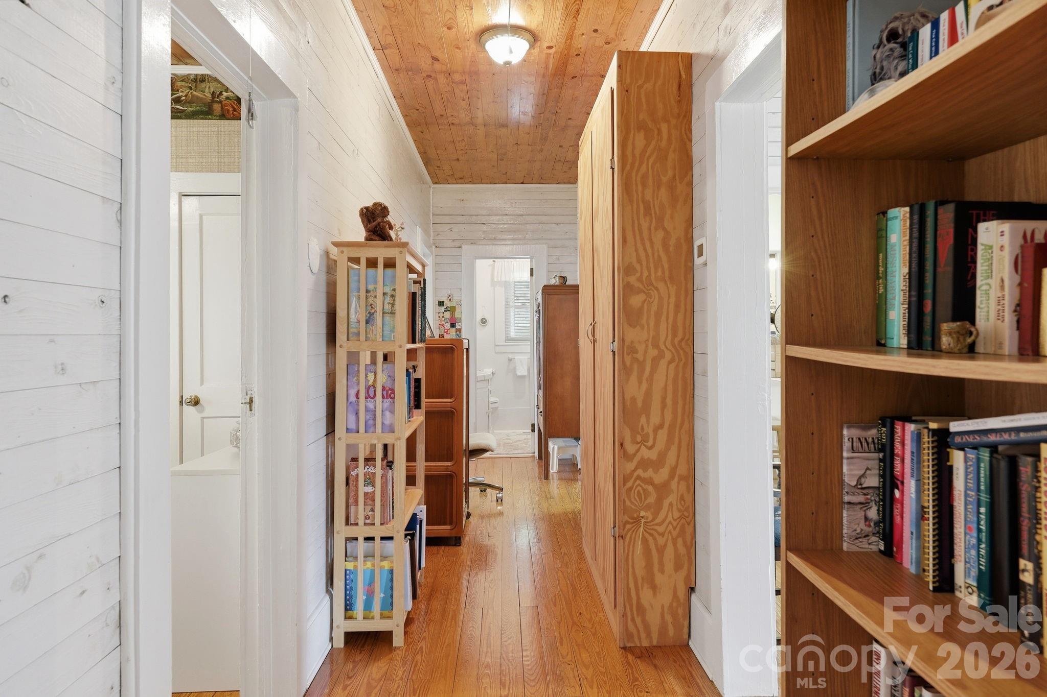 144 E Park Road Property Photo 10