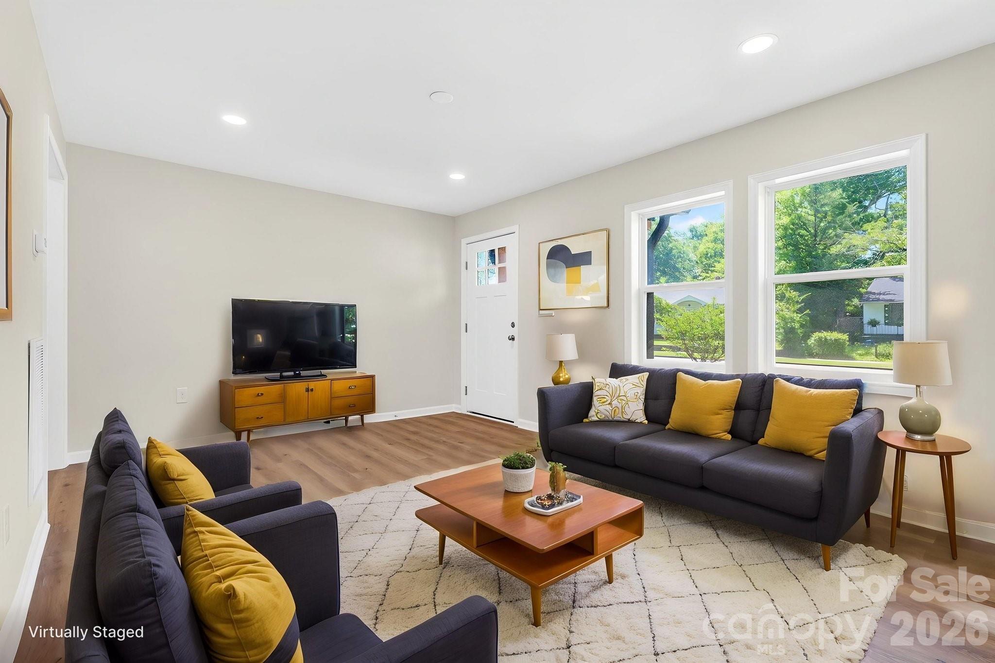 822 Arlington Avenue Property Photo 4