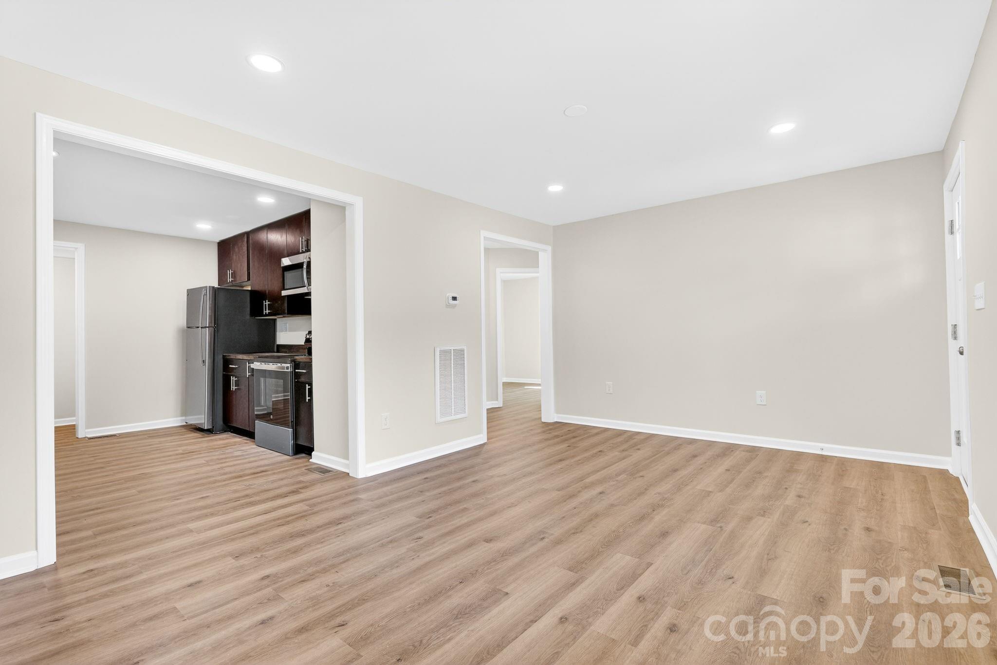 822 Arlington Avenue Property Photo 7